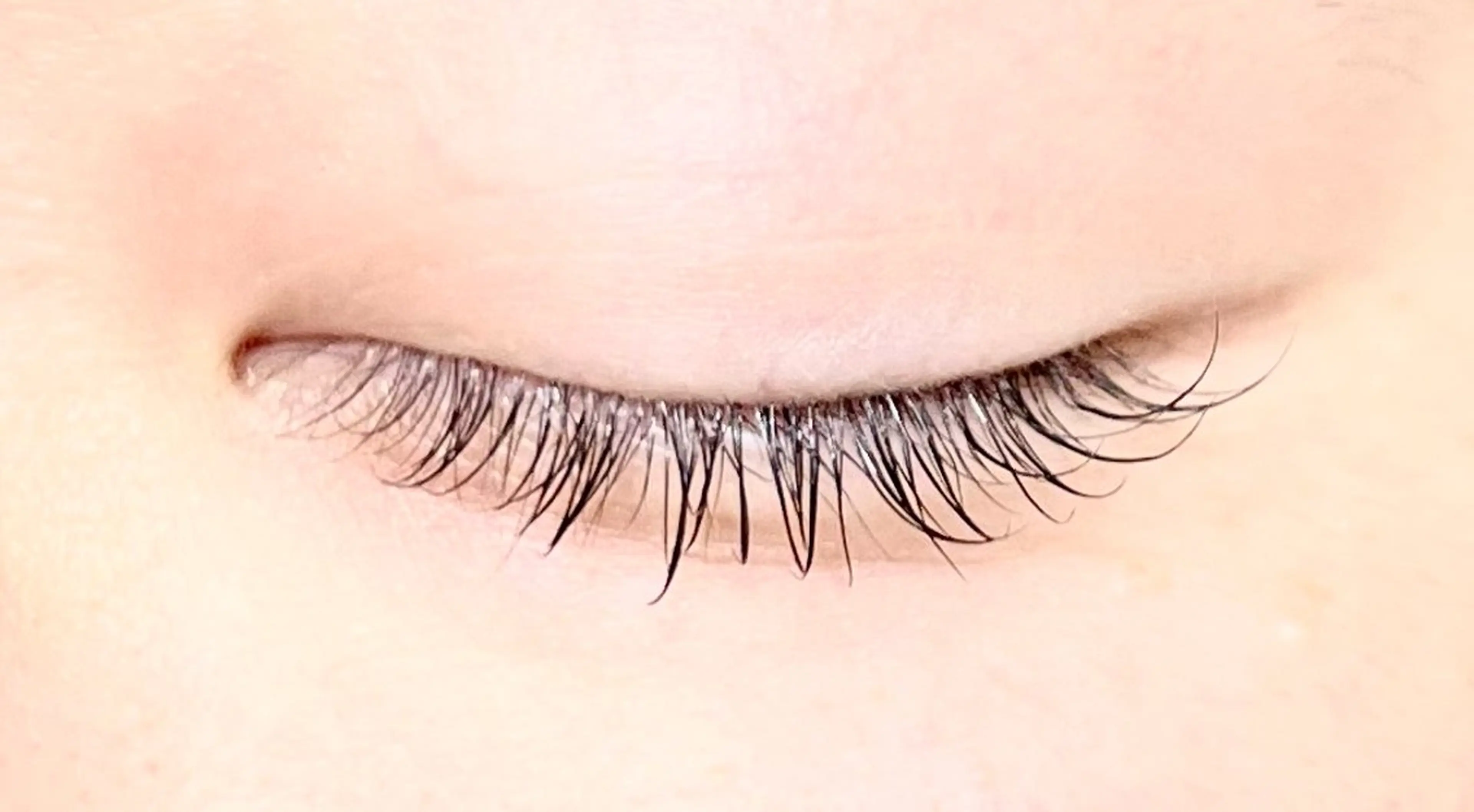 マツエク・マツパ ALIISLEI所属・きのした はるかのネイルデザイン