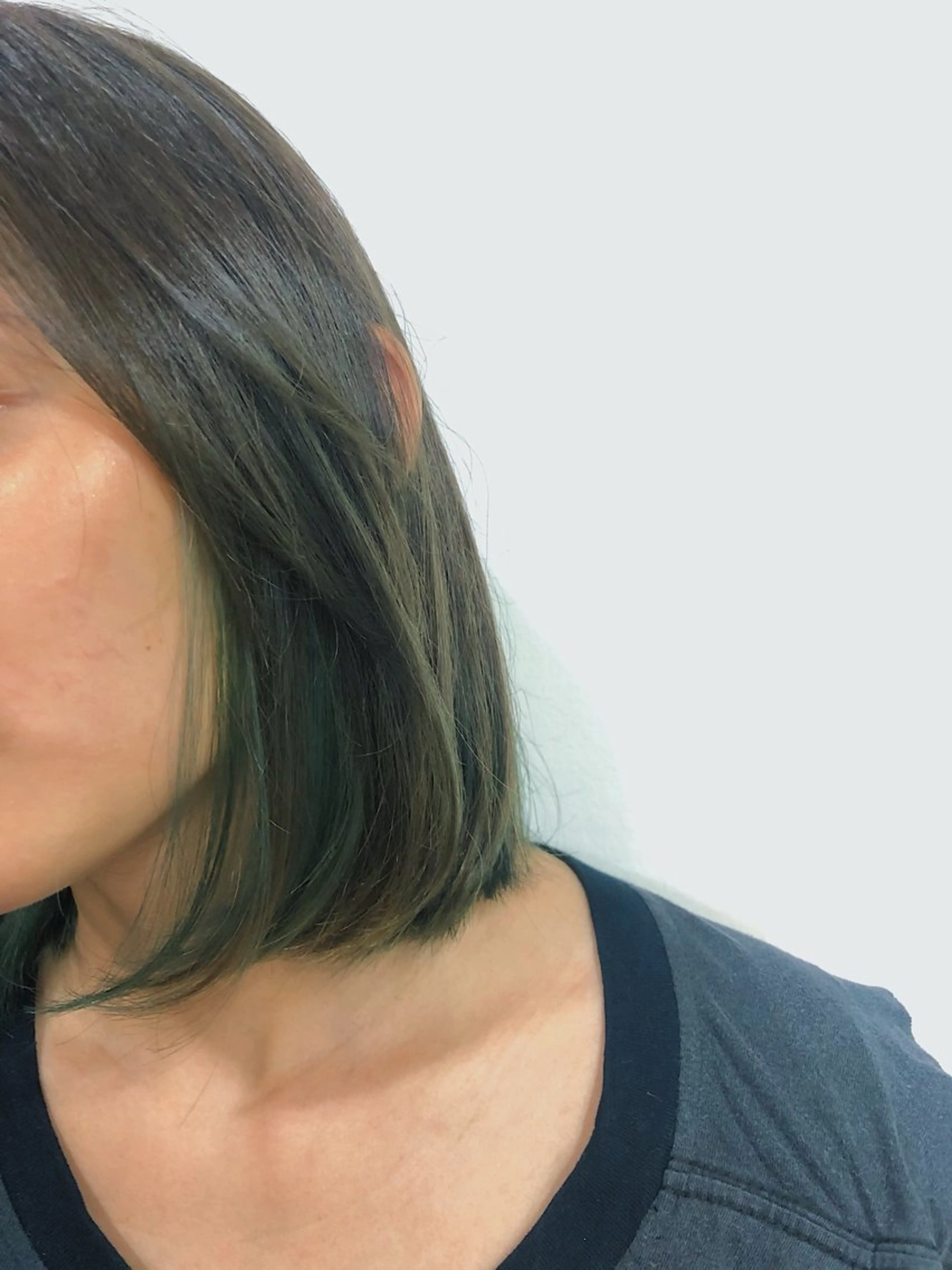 カラー ブリーチ オリーブカラー Eleanor 自由が丘ANNEX所属・個室サロン🌼万希 ヘアケア/ヘッドスパのヘアスタイル