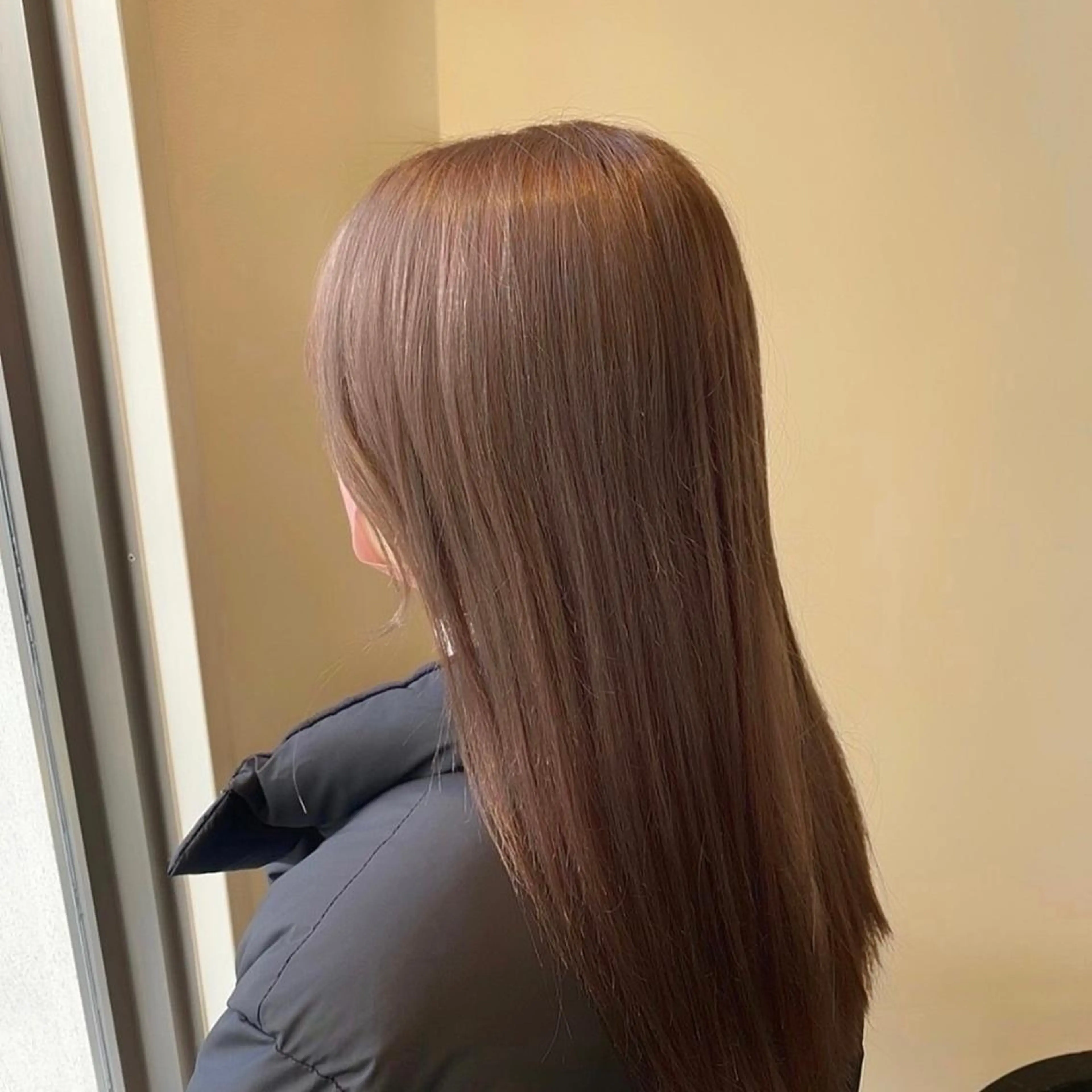 カラー 早﨑 映天のヘアスタイル