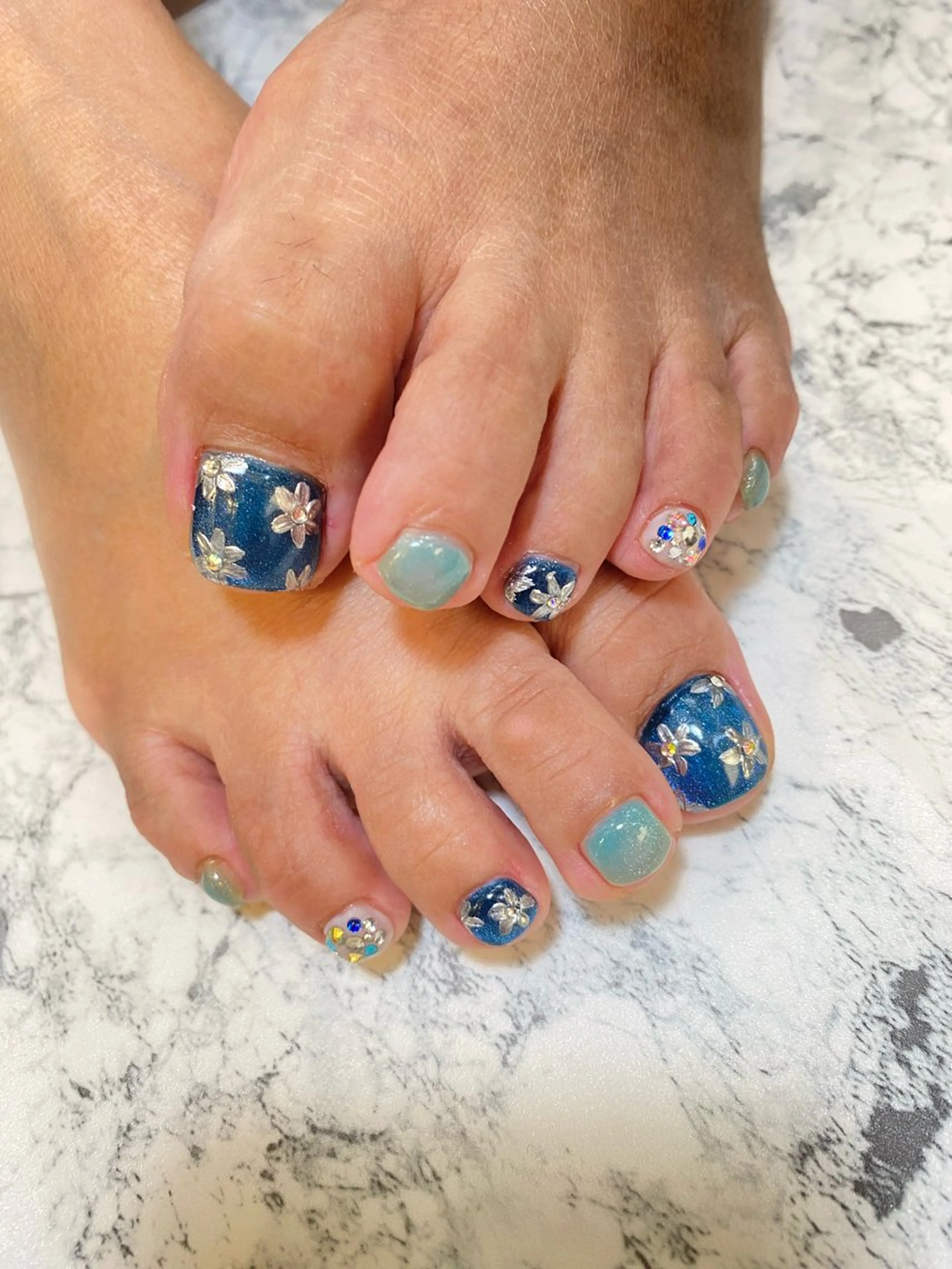 ネイル M’s + エムズプラスのネイルデザイン