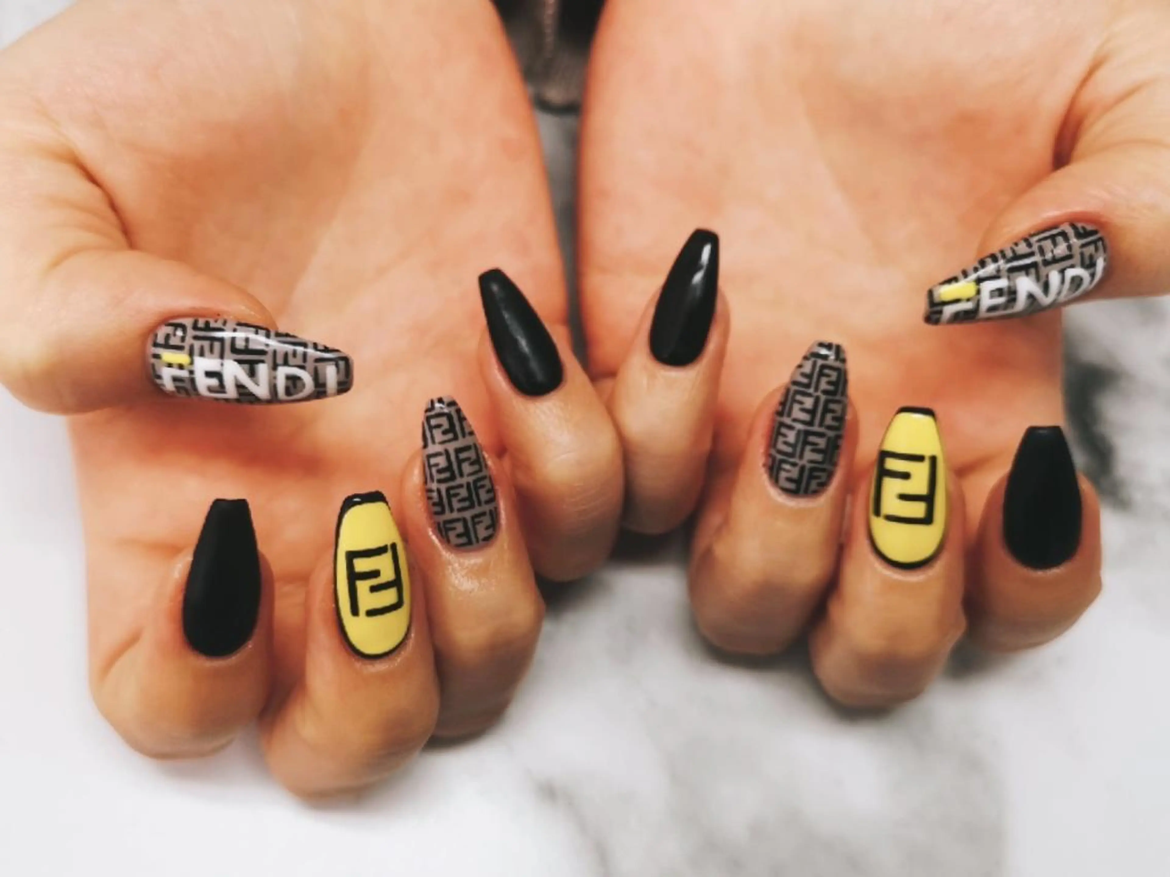 ネイル ハンドネイル 石渡 美弥のネイルデザイン