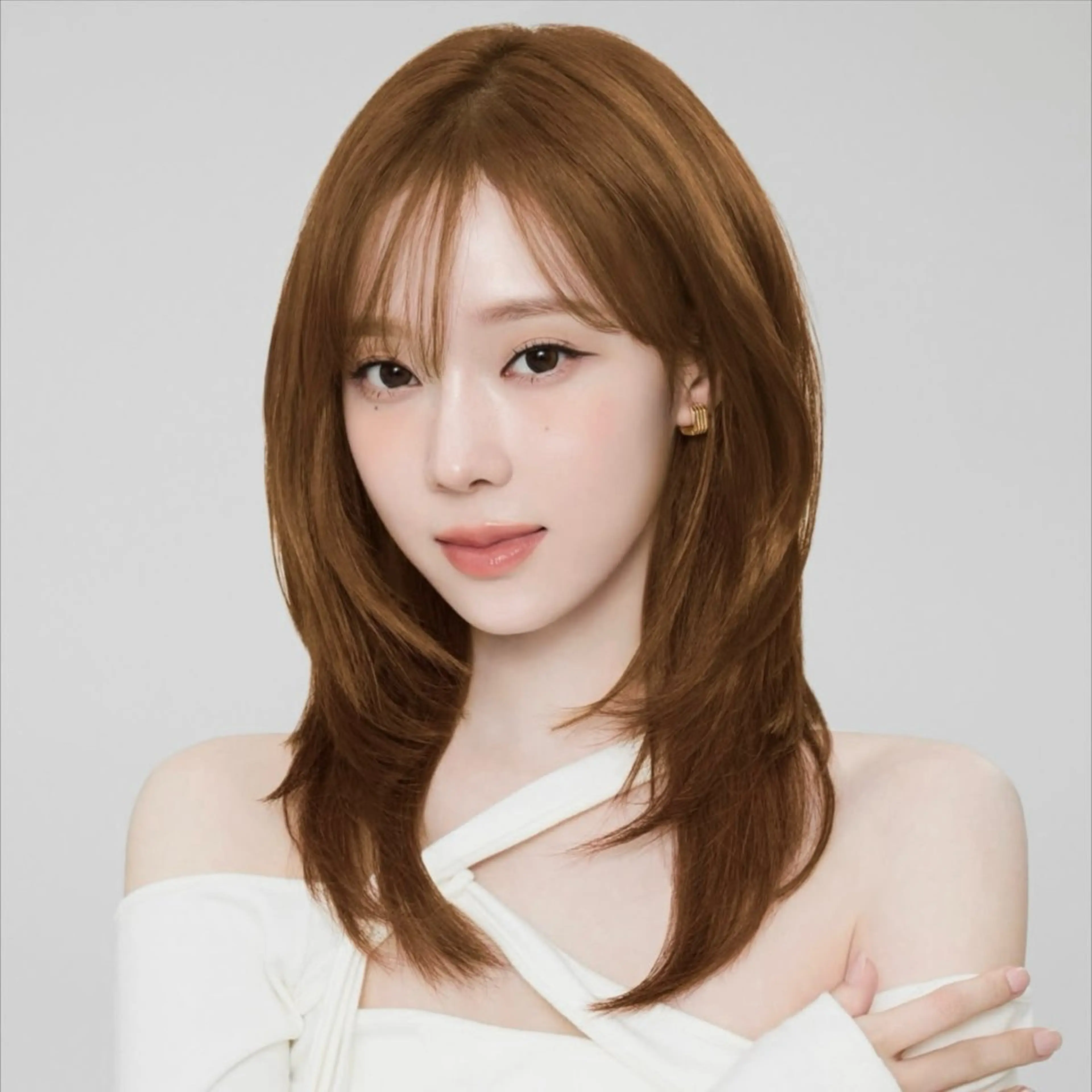 ミディアム 井木 絢香 ✂️ ミディアムカットのヘアスタイル