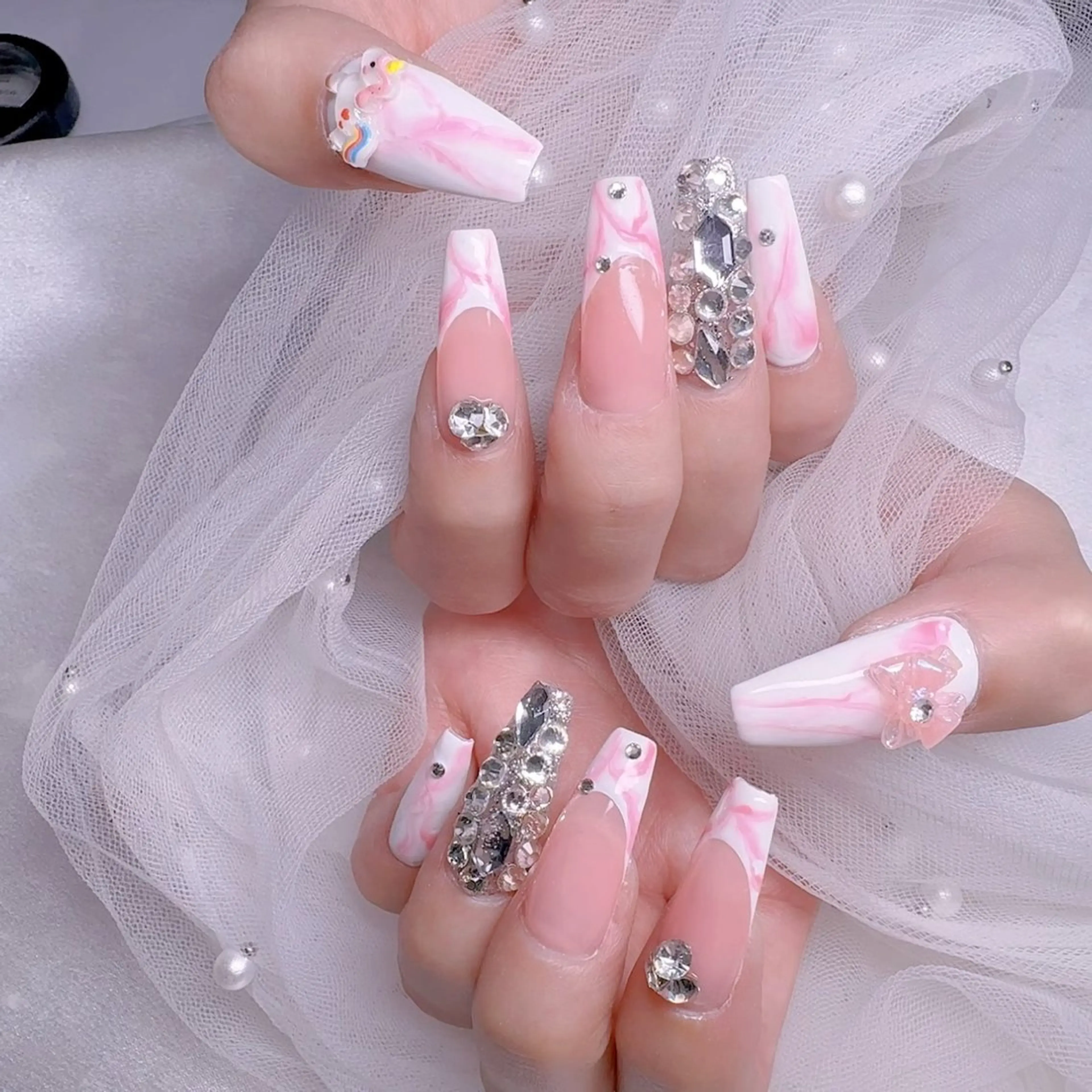 ネイル UMI ネイルサロン新宿🎀のネイルデザイン