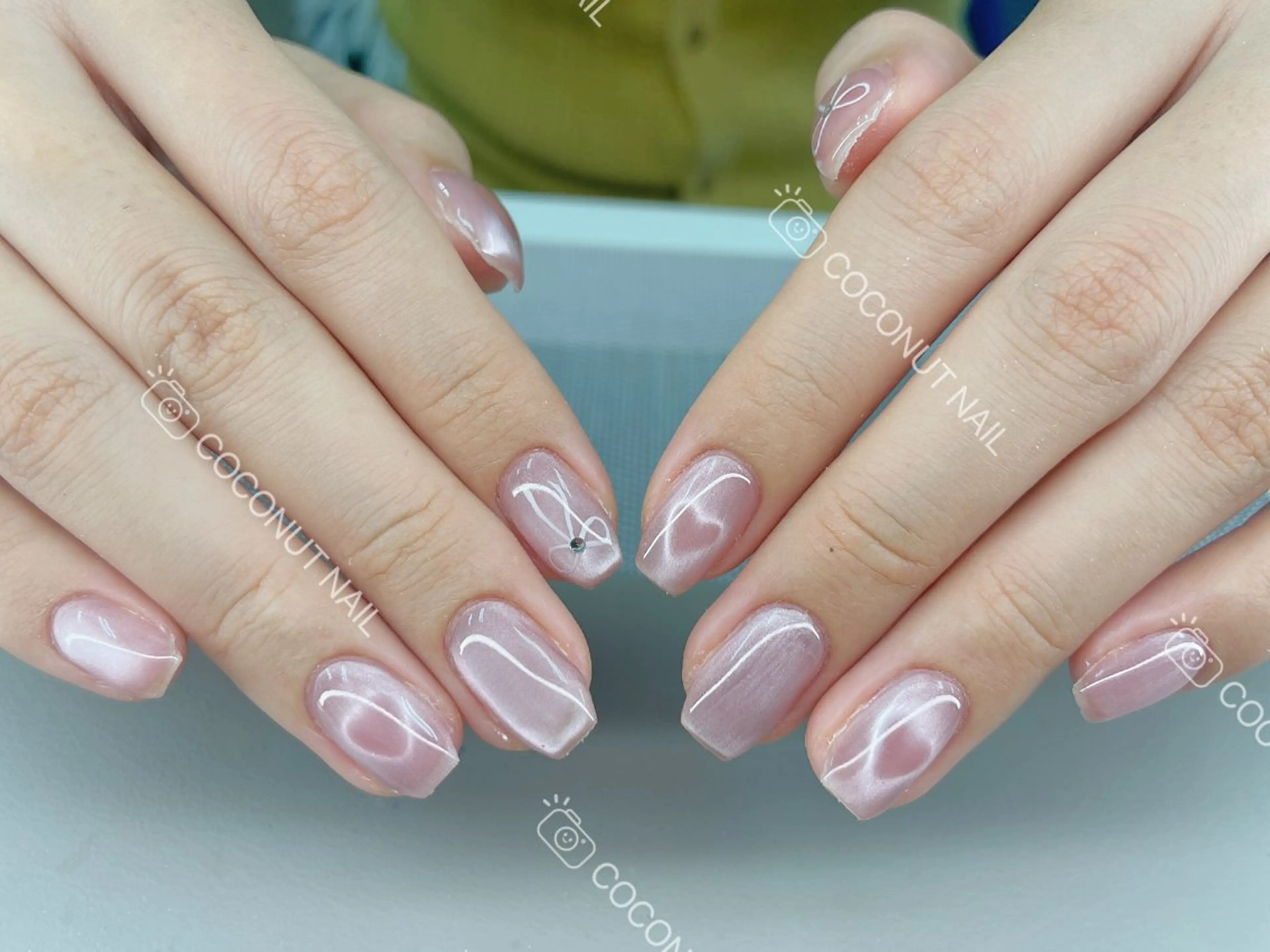 ネイル ハンドネイル 神田 ココナッツのネイルデザイン