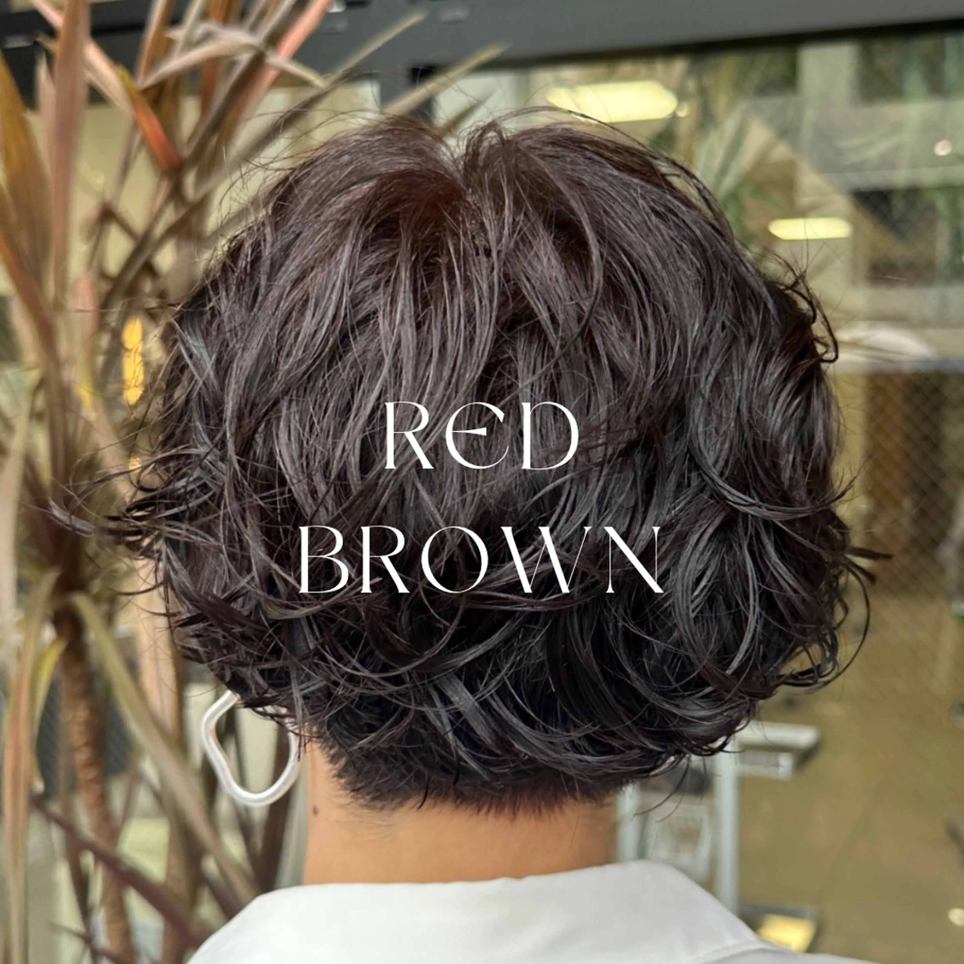 ショート カラー ハイトーン/暖色/ 眉/メイク/Rinaのヘアスタイル