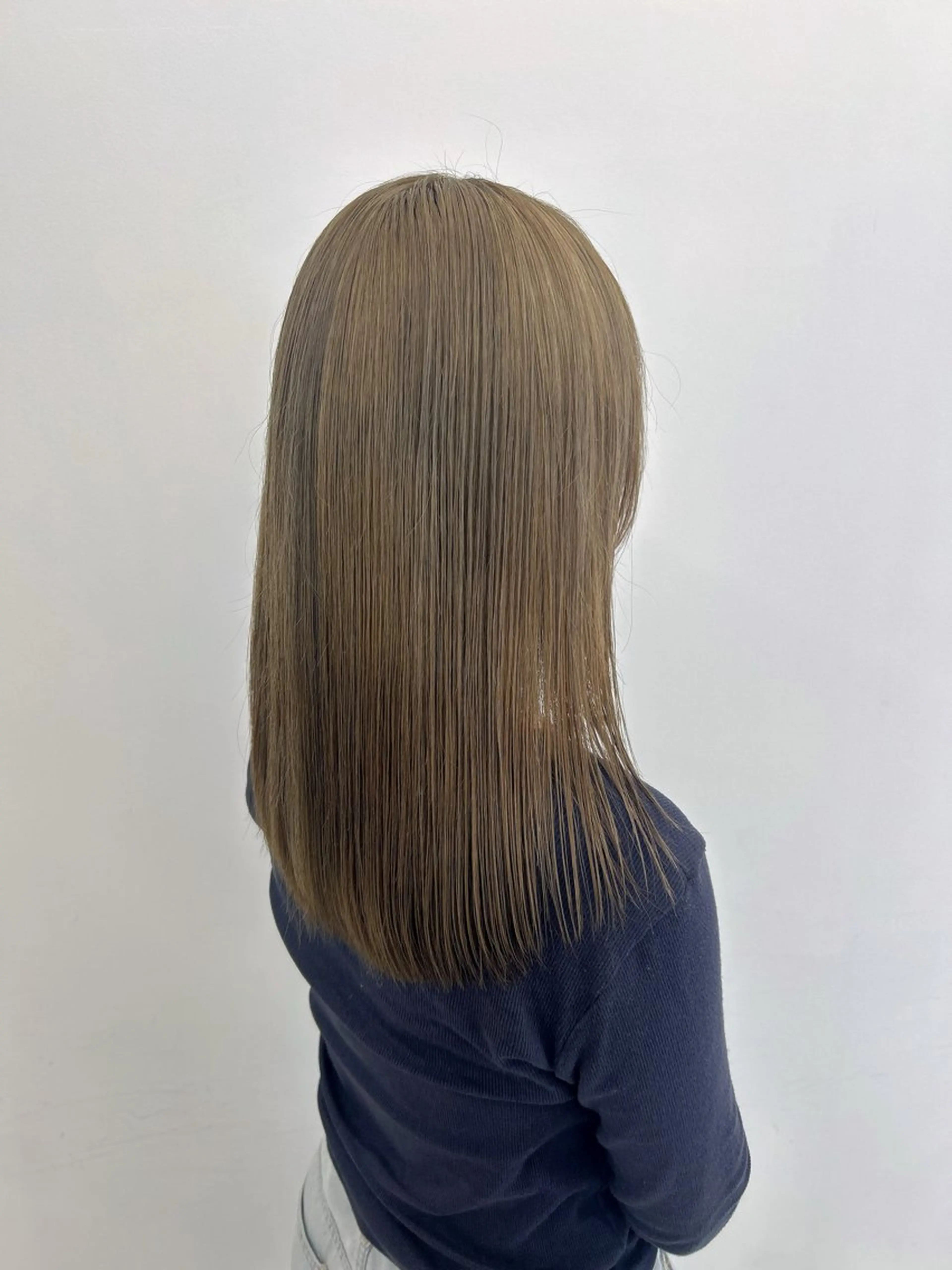 カラー ヘアカラー トリートメント あおき いおりのヘアスタイル