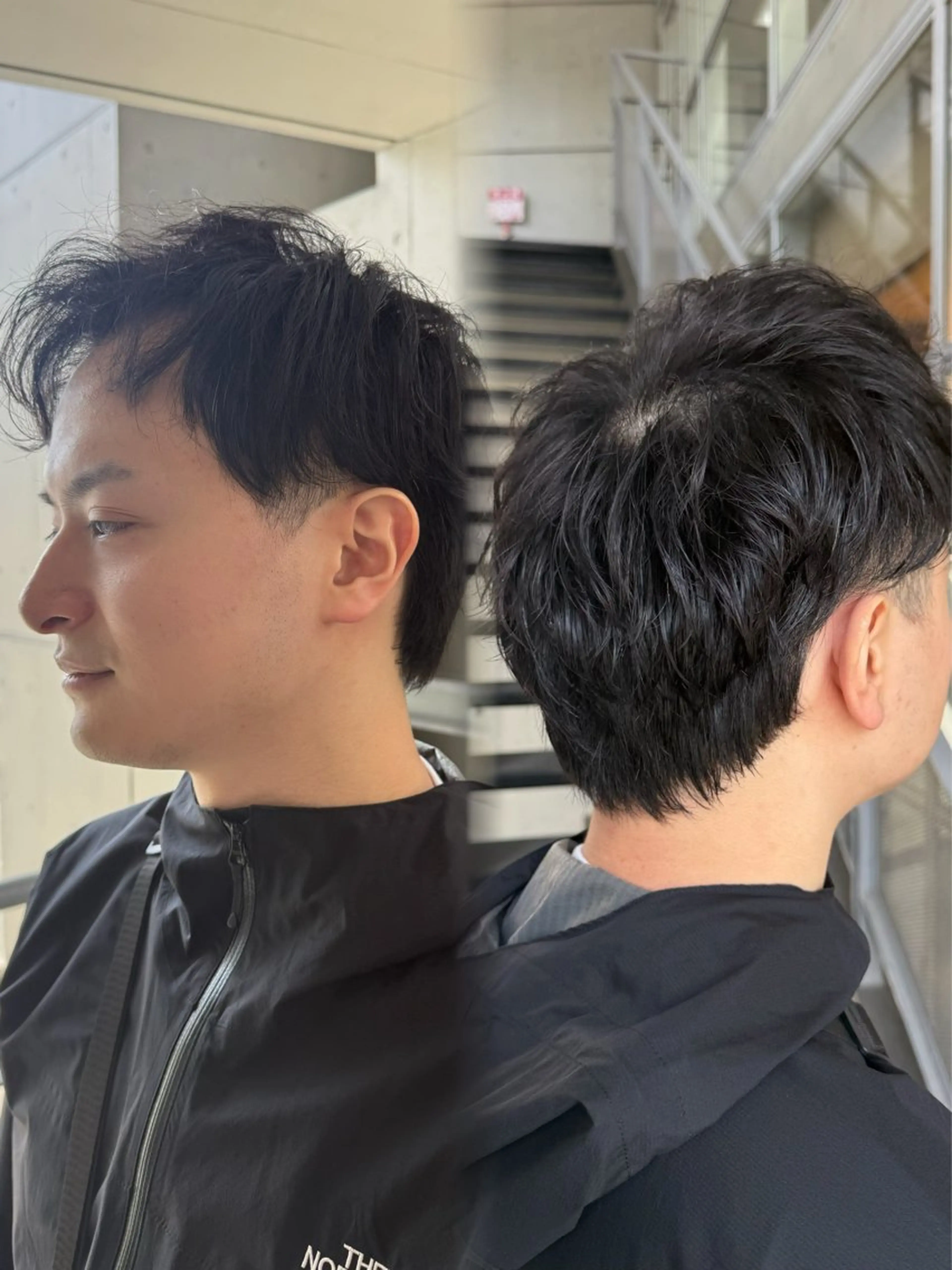 ショート パーマ メンズ センターパート ダウンパーマ フェザーパーマ メンズハイライト メンズ韓国風 藤崎百道メンズカット Zina/森井唯央のヘアスタイル