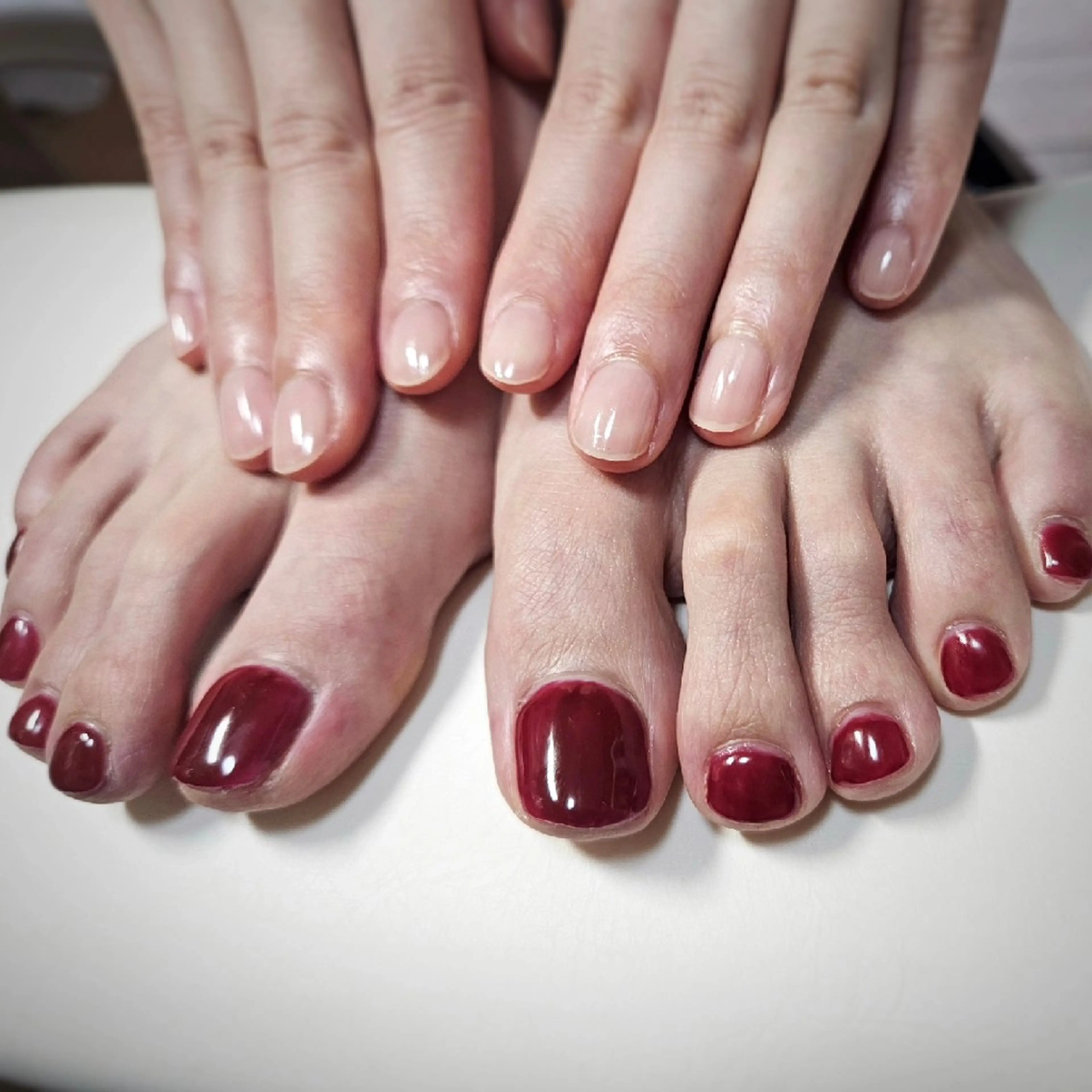 ネイル フットネイル ジェルネイル ワンカラーネイル ハンドネイル ハンドケア Y. Saoriのネイルデザイン