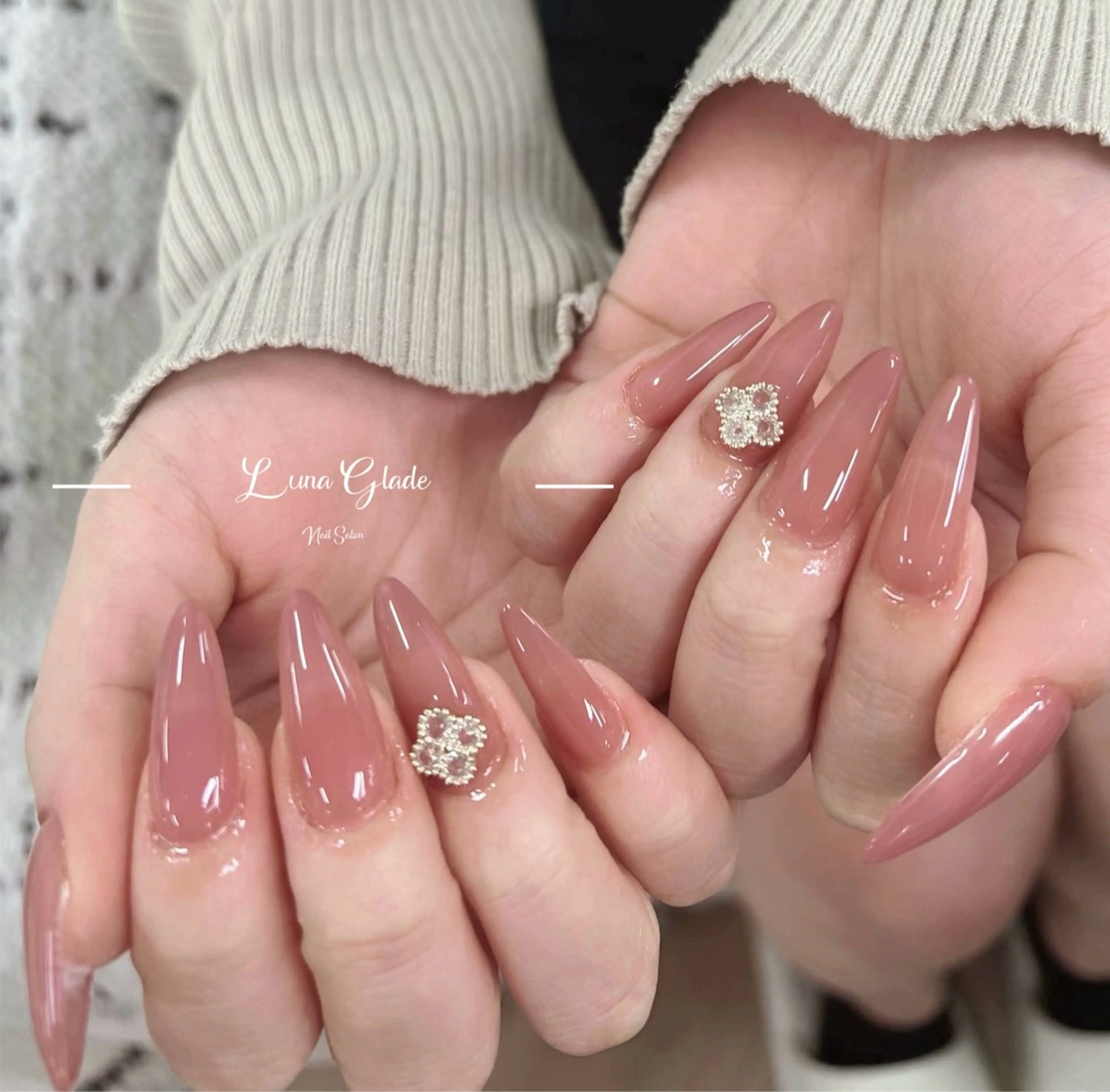 ネイル ハンドネイル Luna Glade Nail Salon所属・Luna Gladeのネイルデザイン