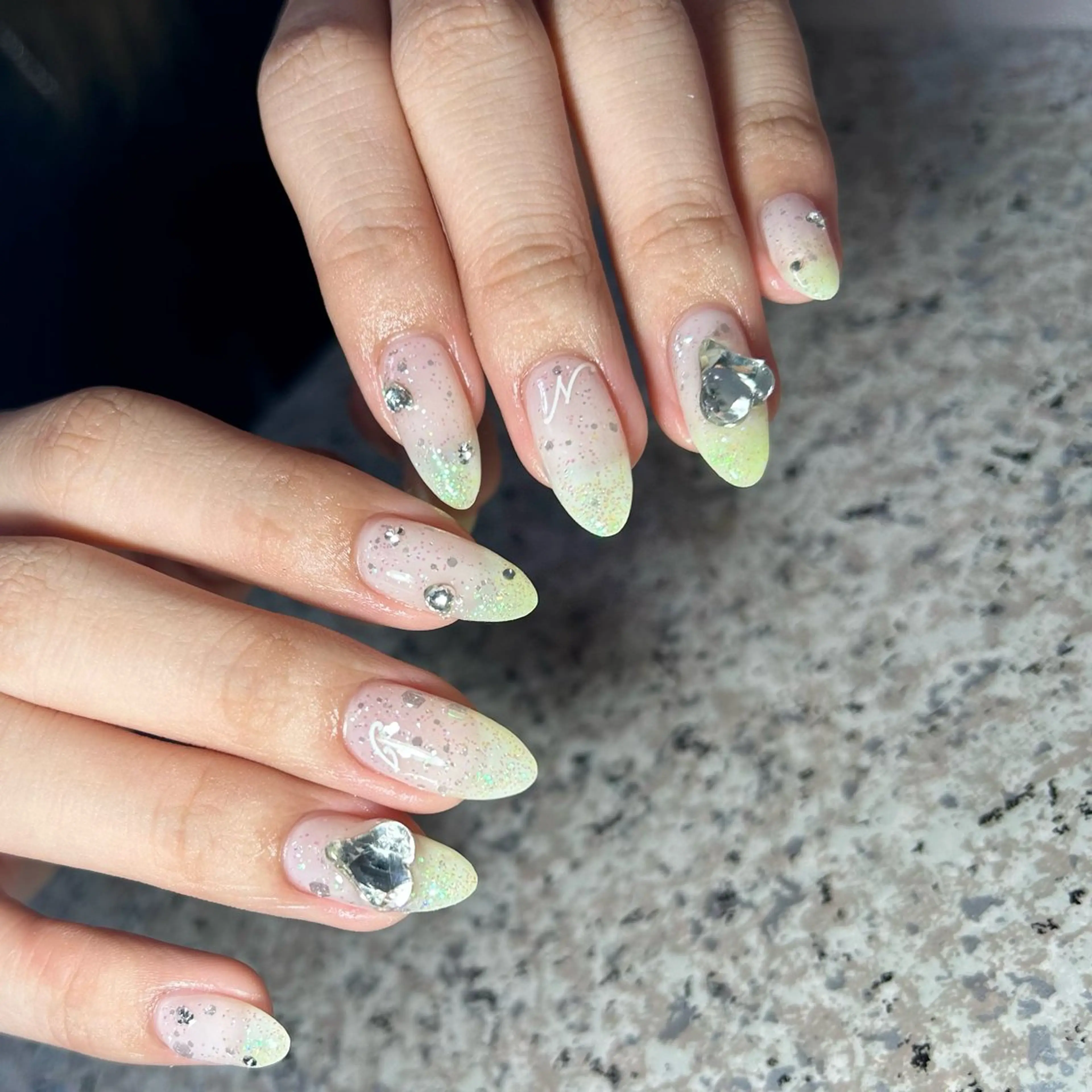 ネイル ハンドネイル nailroom‪ sb‪‪𓈒𓂂𓏸のネイルデザイン