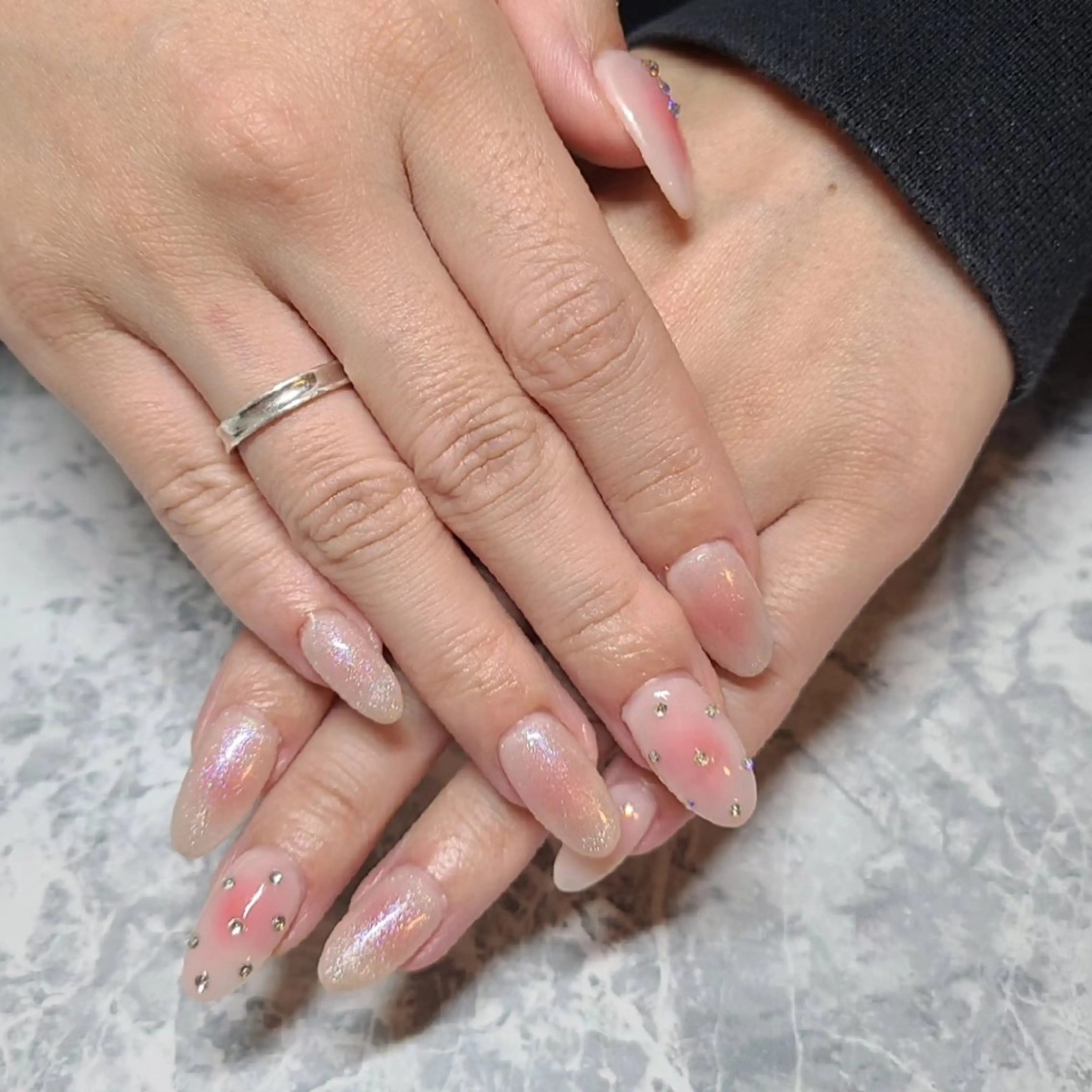 ネイル チークネイル 長さ出し マグネットネイル ネイルチップ SanaNailsalon所属・Sana Nailsalonのネイルデザイン