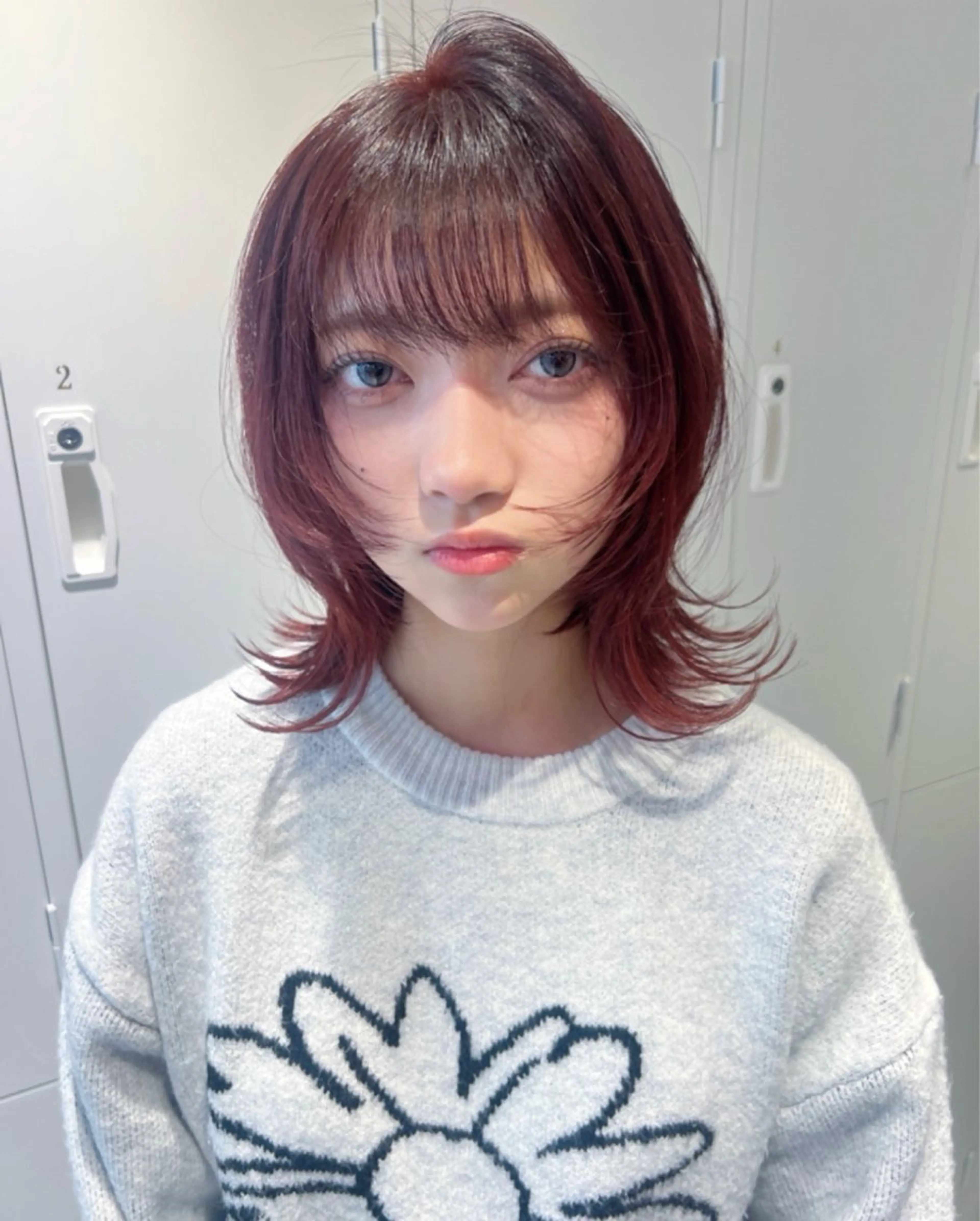 ミディアム ブリーチ/ウルフ ハッシュカット/石山のヘアスタイル