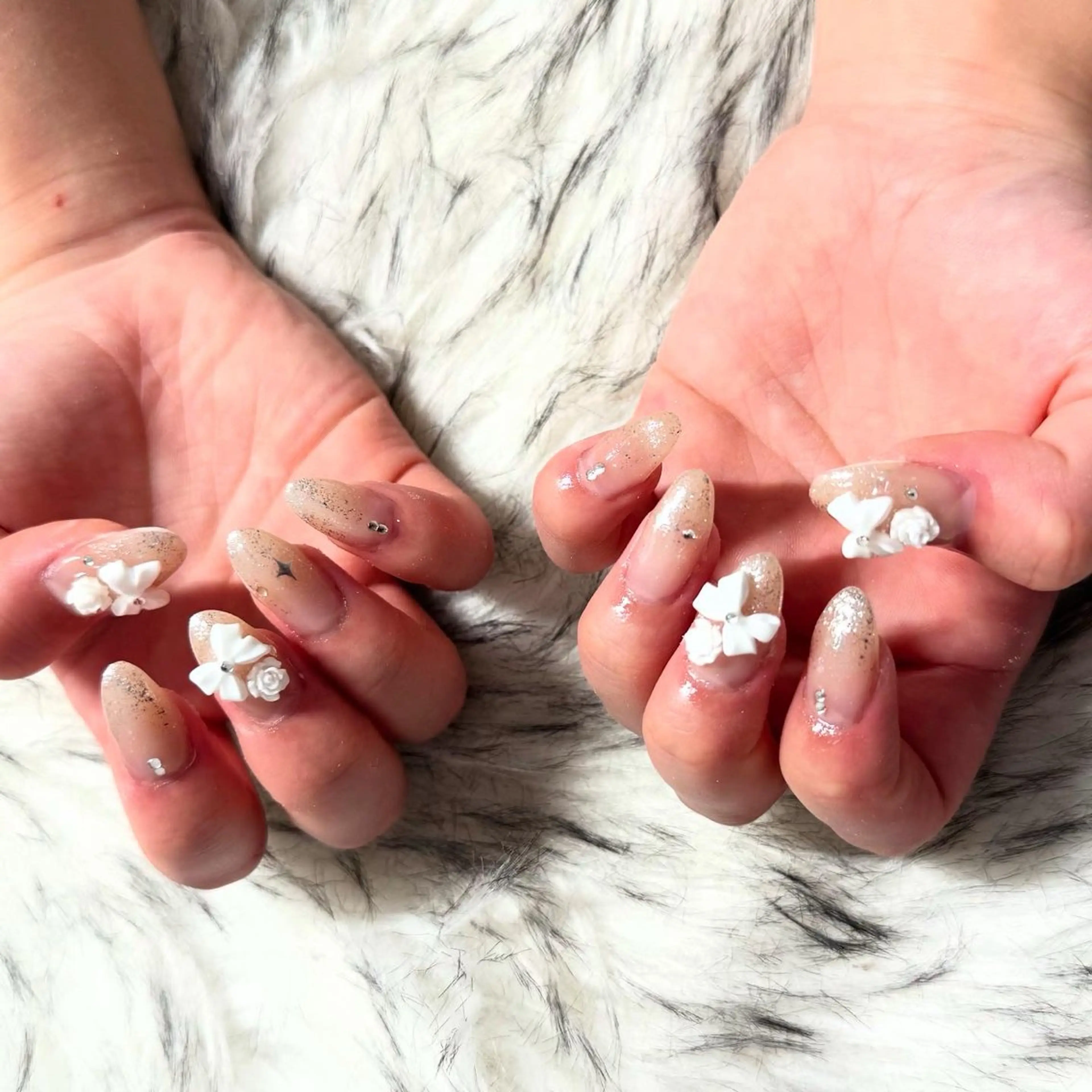 ロング ハンドネイル mao .のネイルデザイン