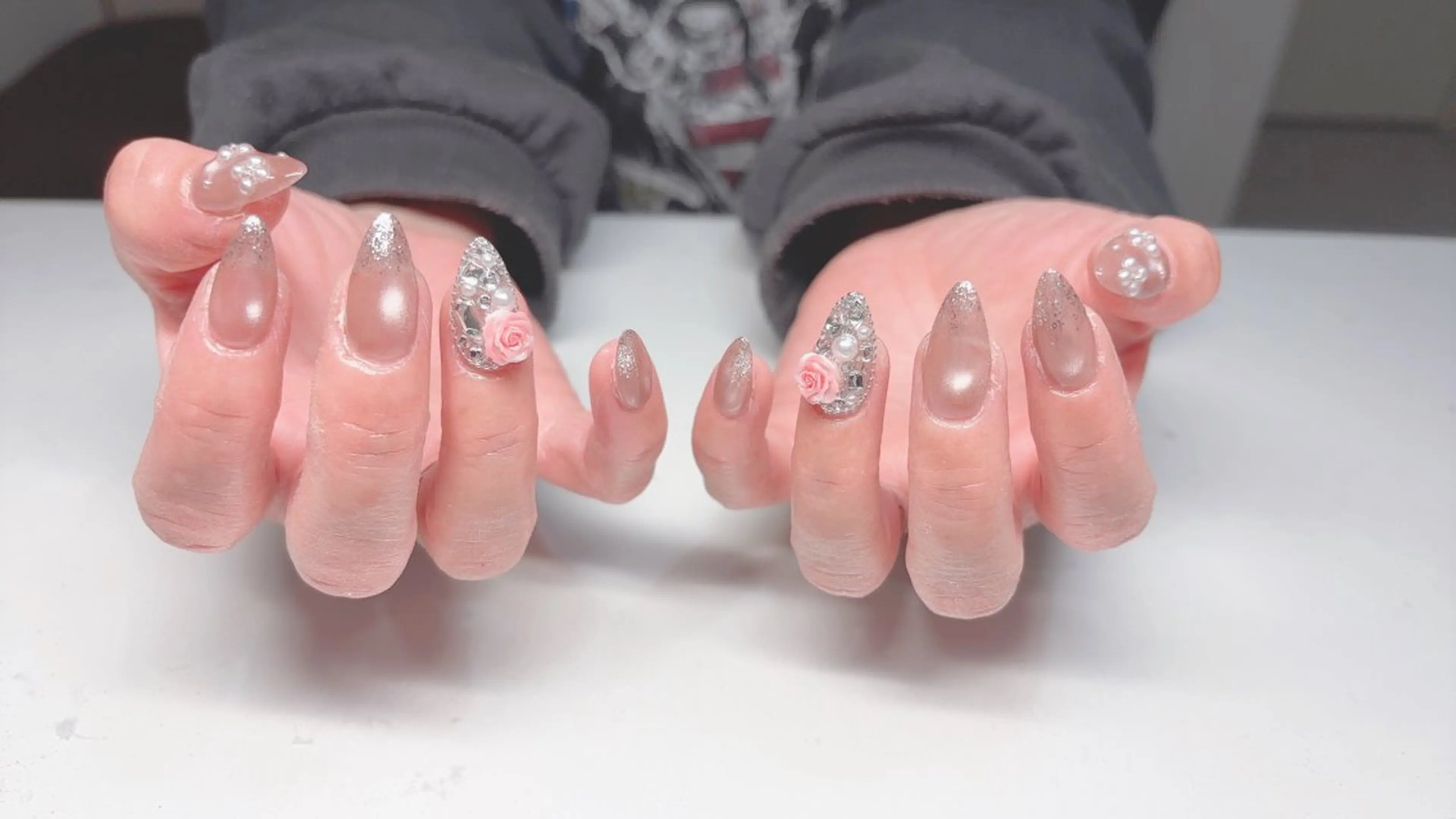 ネイル ハンドネイル 中島 里美のネイルデザイン