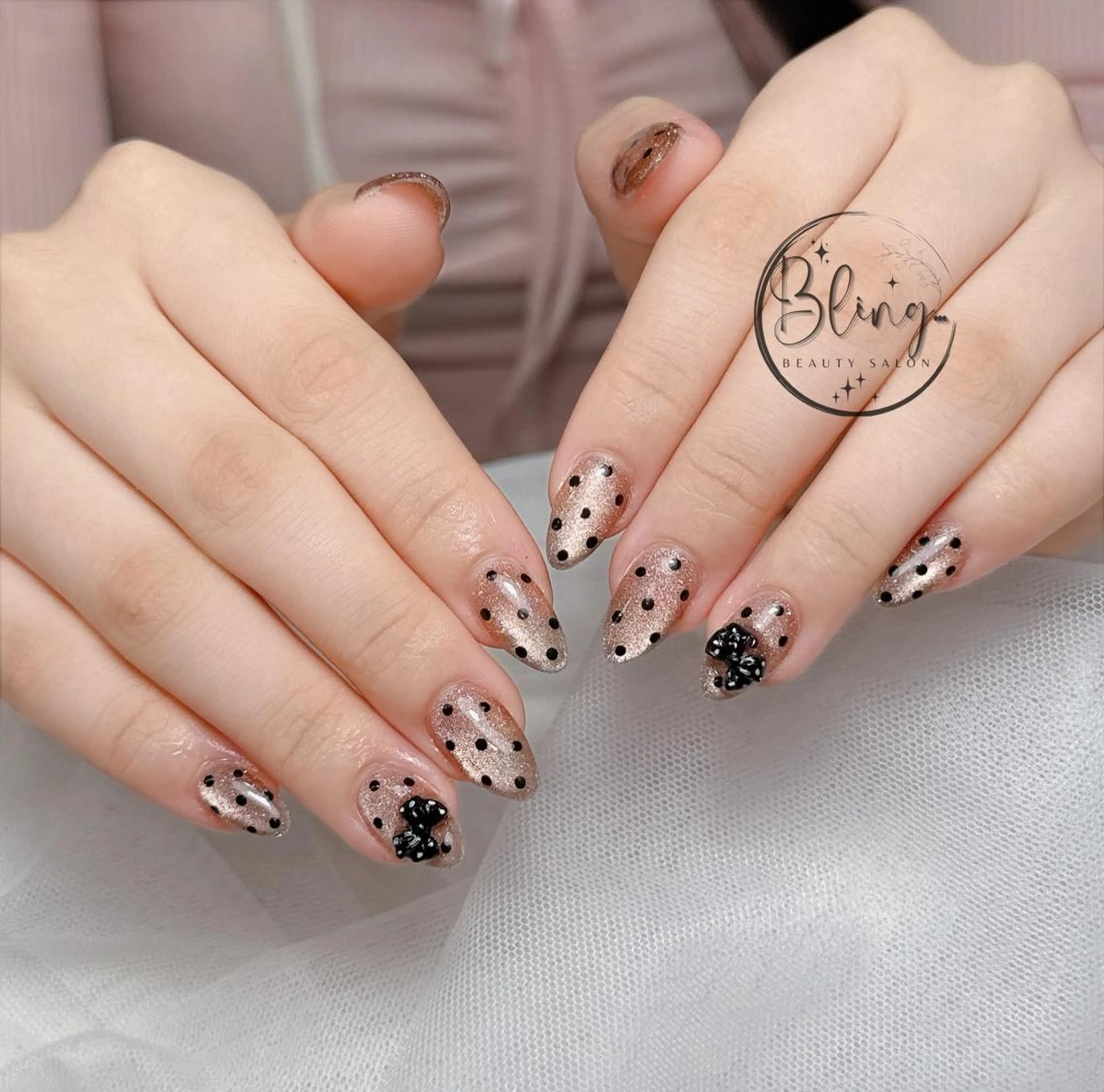 ロング カラー ベージュカラー グラデーションカラー ピンクカラー 韓国風ヘア ハンドネイル Bling Salonのネイルデザイン