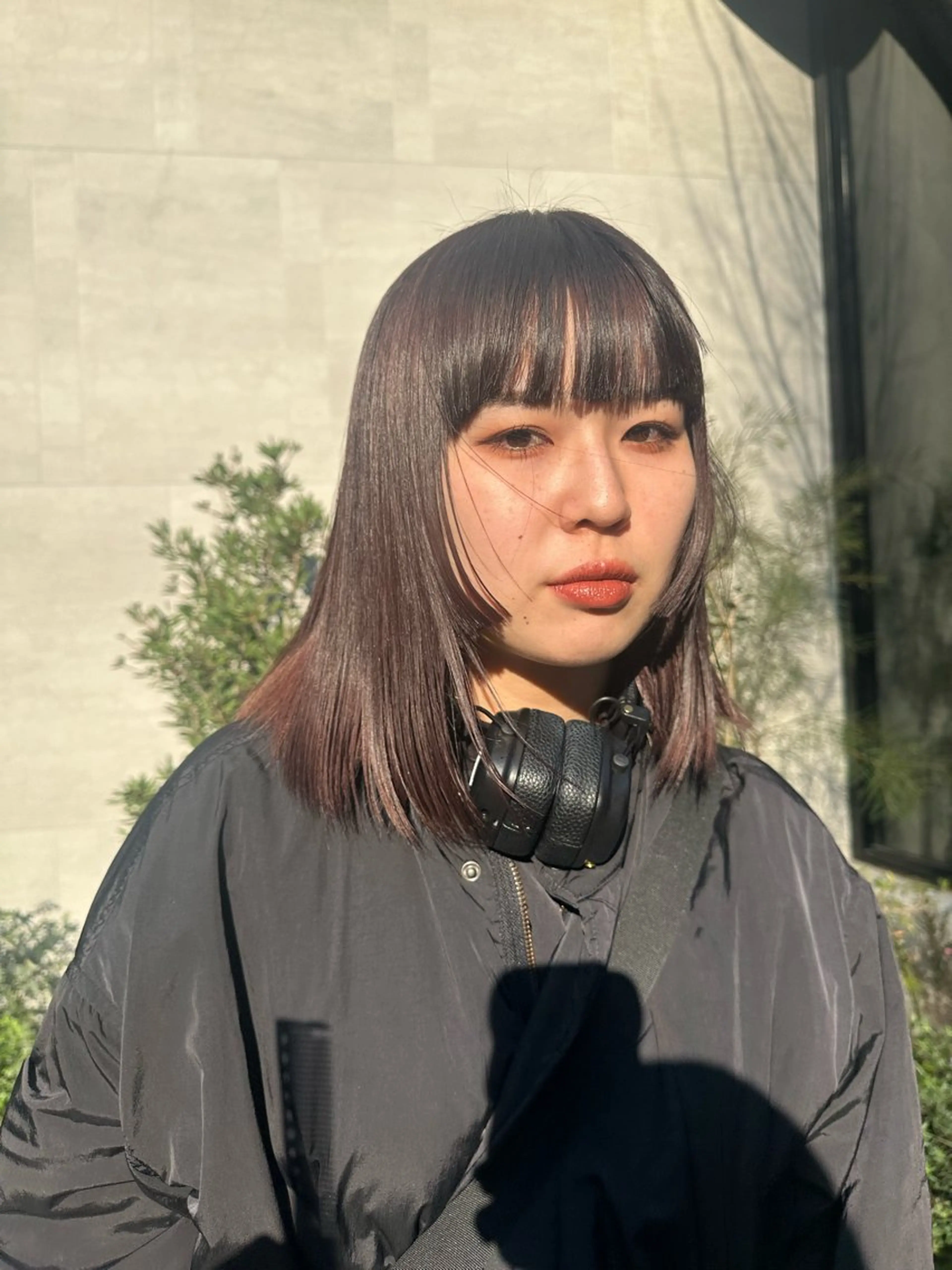 セミロング カラー タイトボブ個性派カラ ーAKANEのヘアスタイル