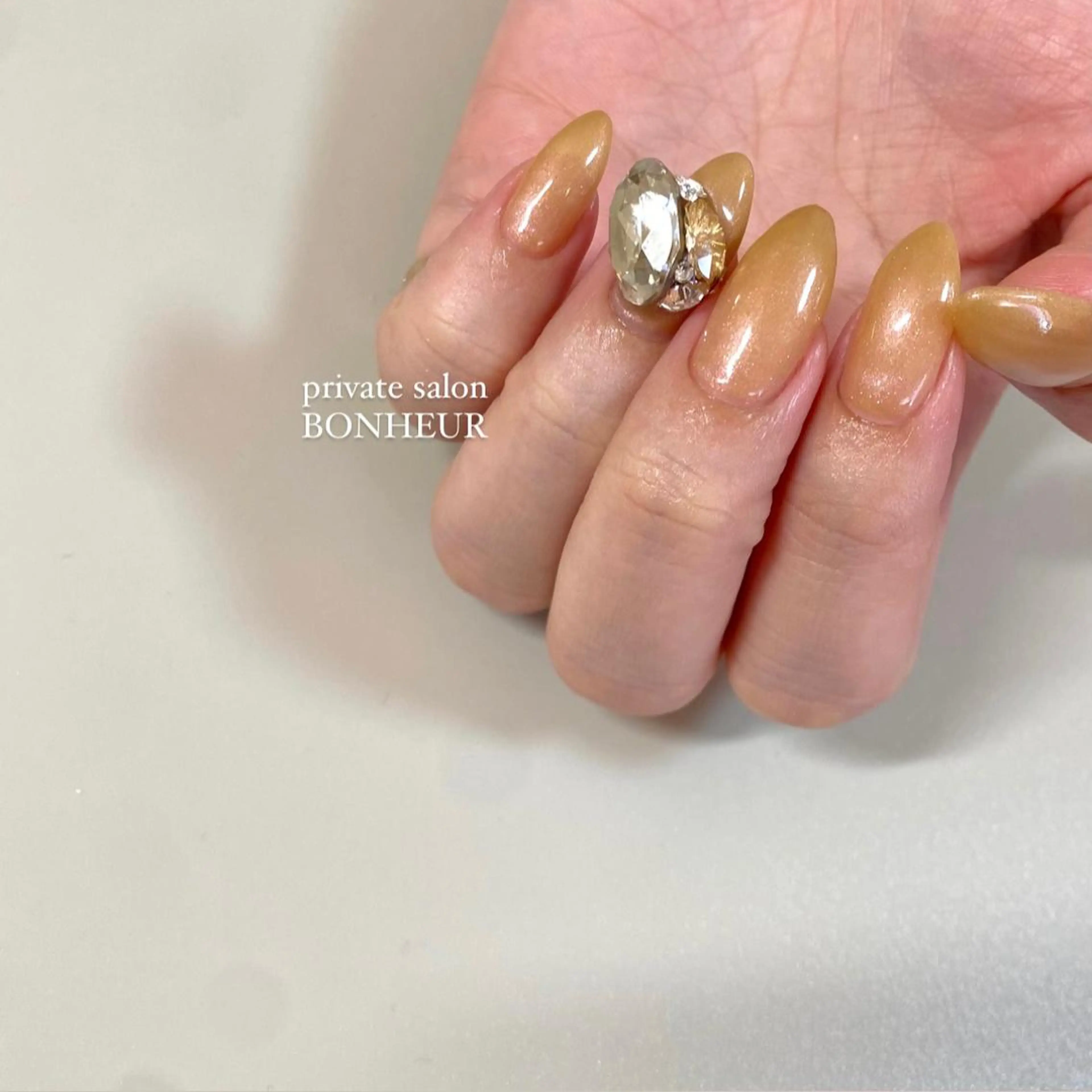 ネイル ハンドネイル BONHEUR Annaのネイルデザイン