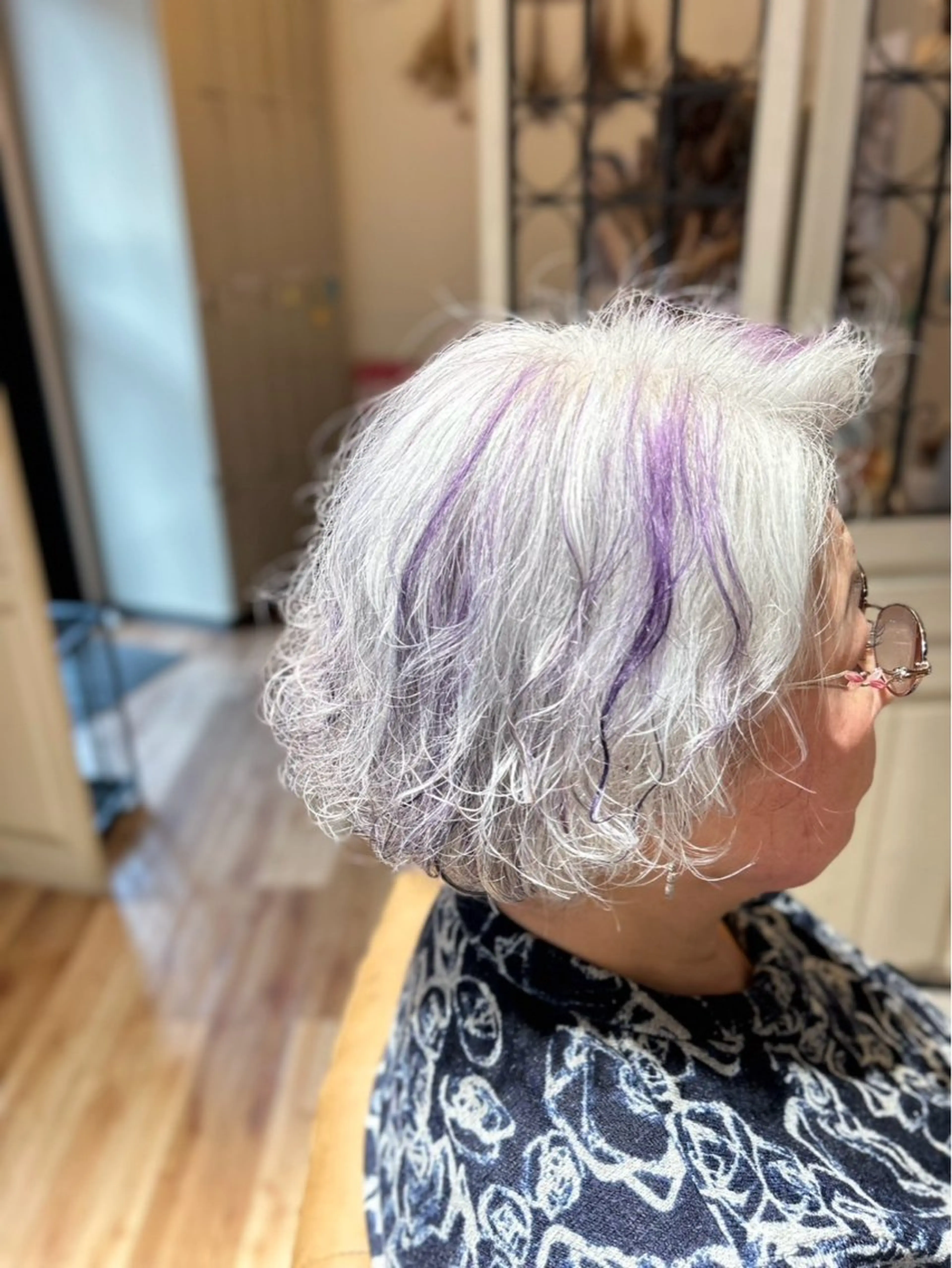 ショート ヘアカラー 高口 小春のヘアスタイル