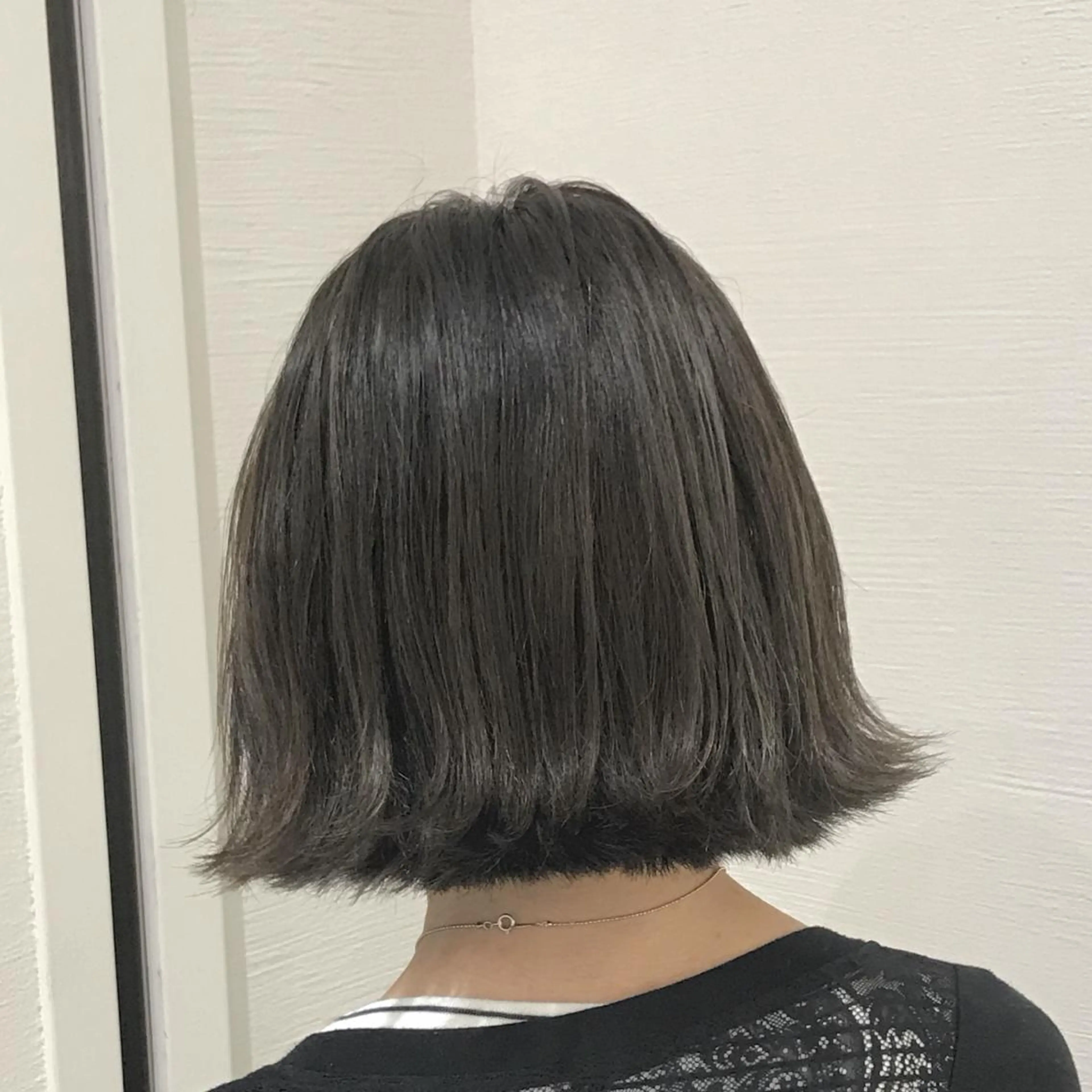 ショート ハイライト ヘアカラー 岸川 恭子のヘアスタイル