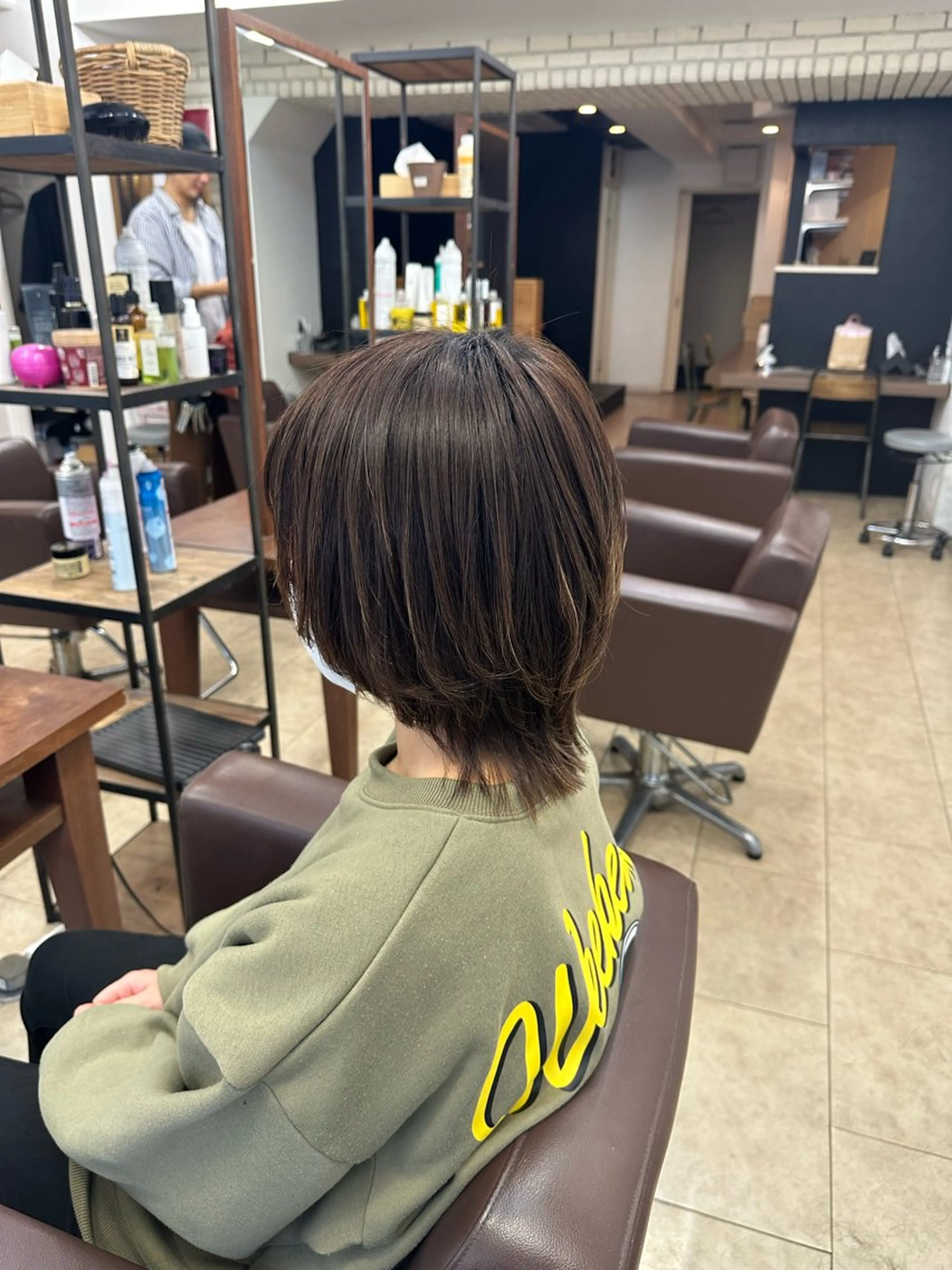 ミディアム LOVERICHE所属・ハイトーン/デザイン /パーマ/本田誠人のヘアスタイル