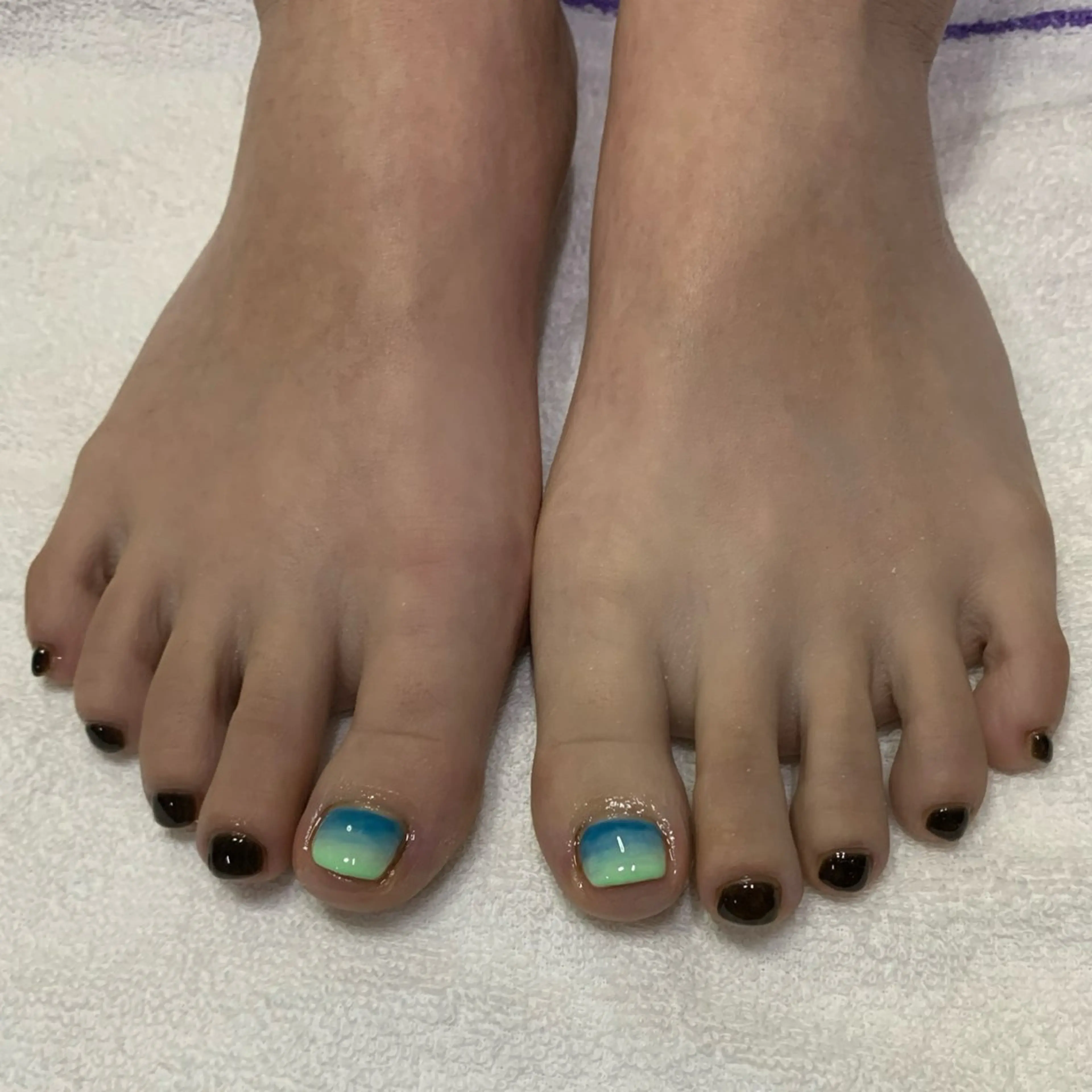 ネイル ハンドネイル フットネイル MHR nailのネイルデザイン