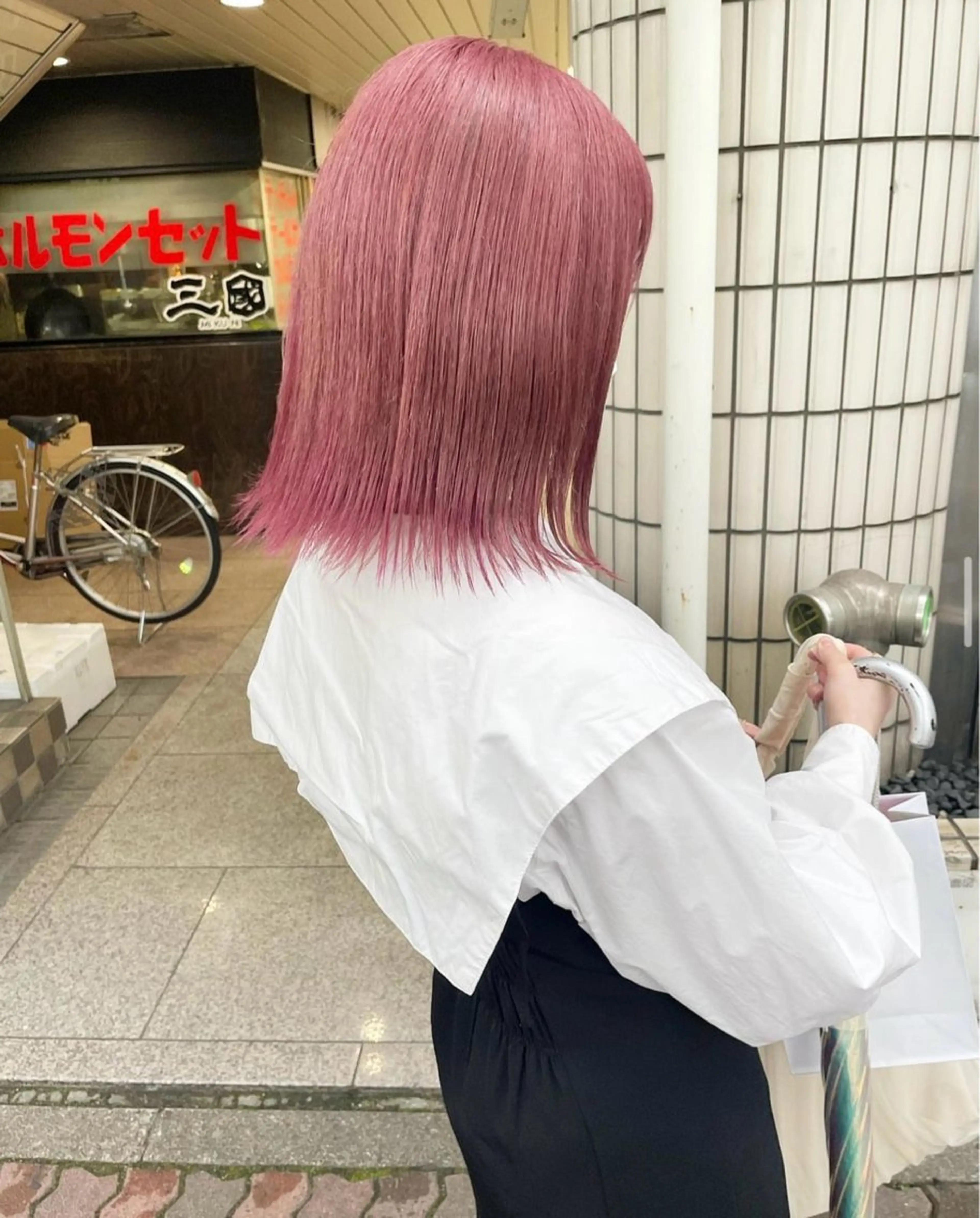 ミディアム カラー ヘアカラー トリートメント カットモデル/ ハイトーン/ゆうあのヘアスタイル