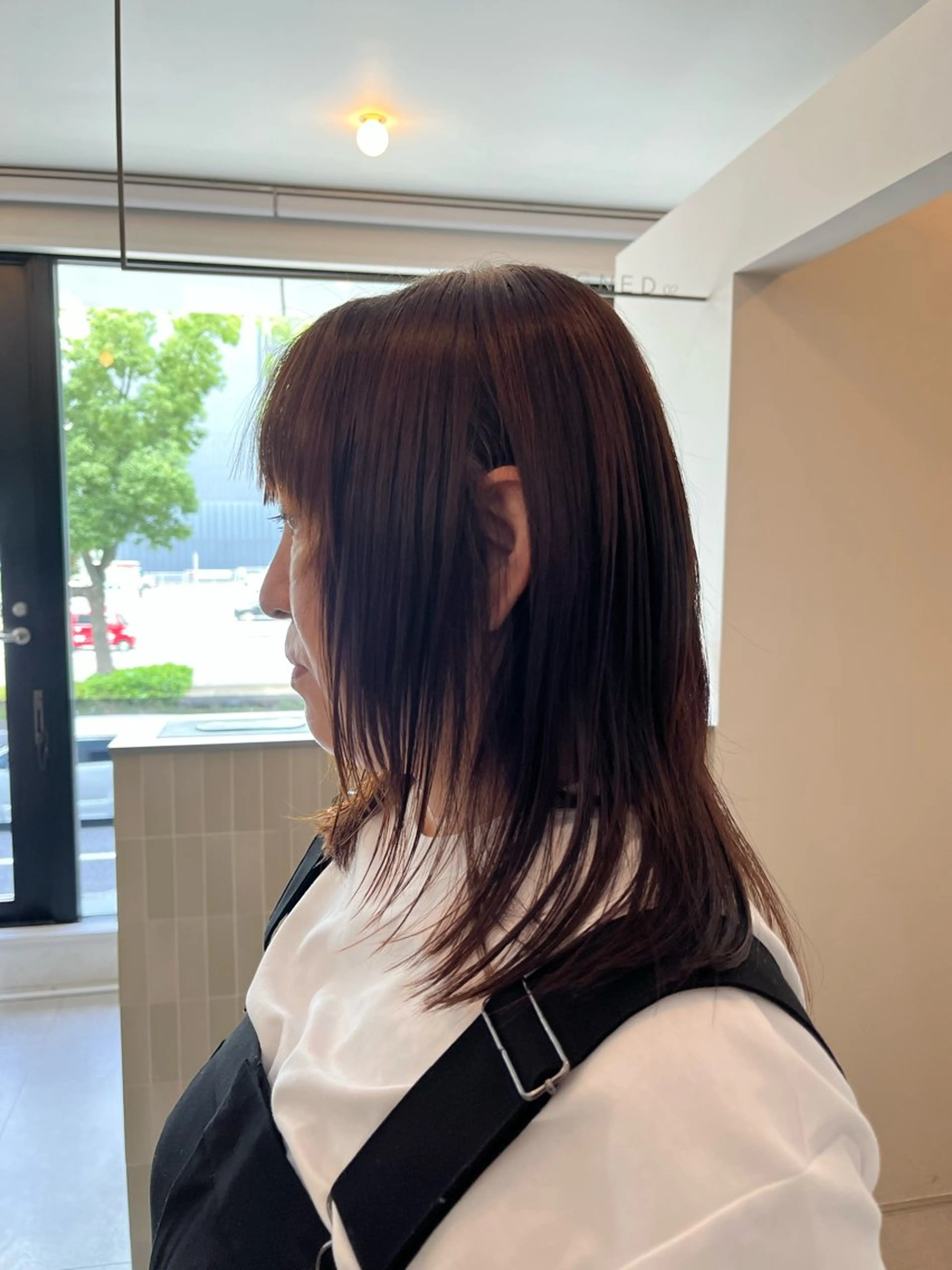 セミロング 顔まわりレイヤー 顔周りカット レイヤーカット サイドバング unfeigned02所属・おーした /カットモデル伏見栄のヘアスタイル