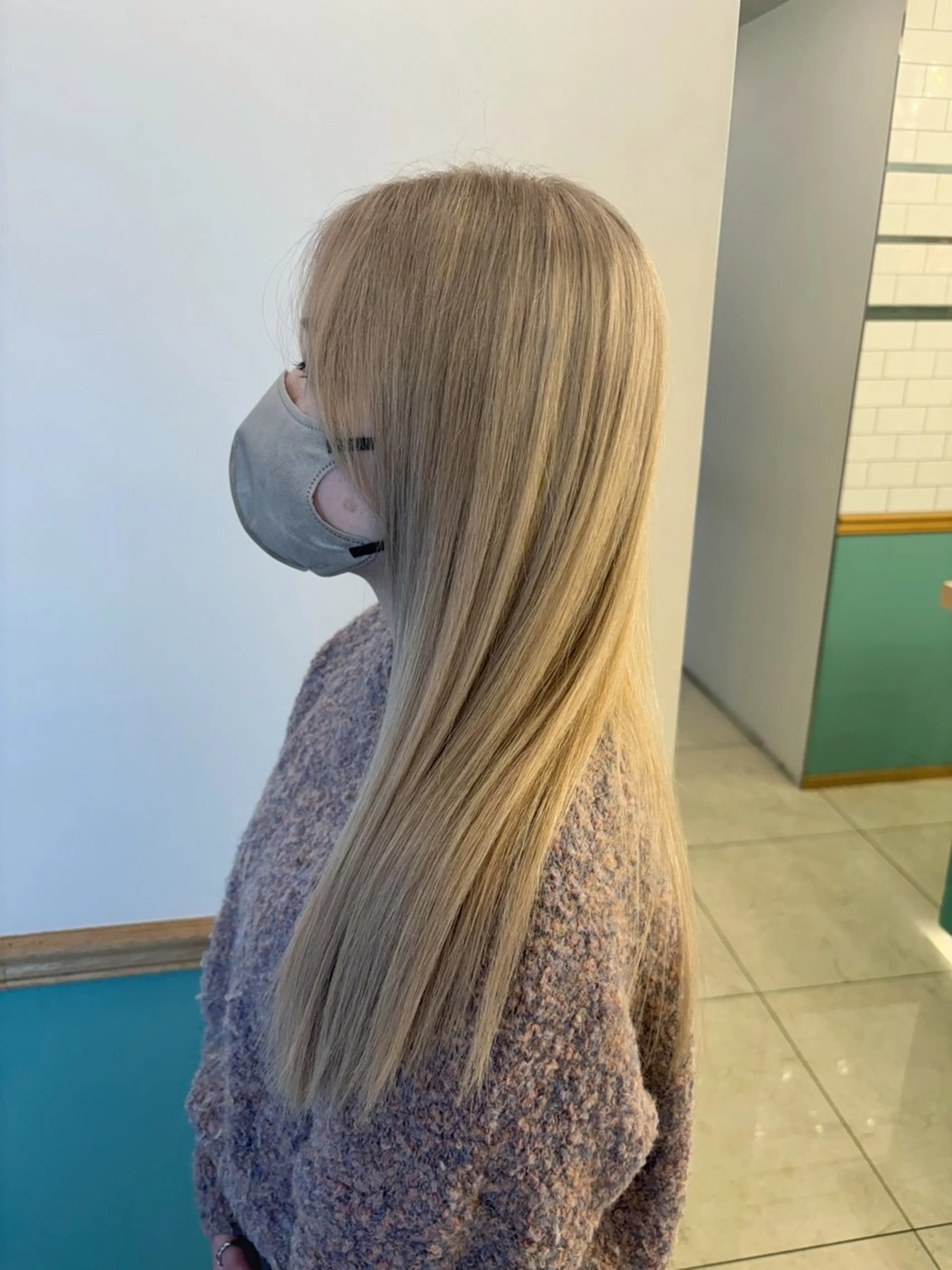 ロング カラー ベージュカラー ブロンド ブロンドベージュ ヘアカラー ハイトーン×ウルフ レイヤー👾はちすのヘアスタイル