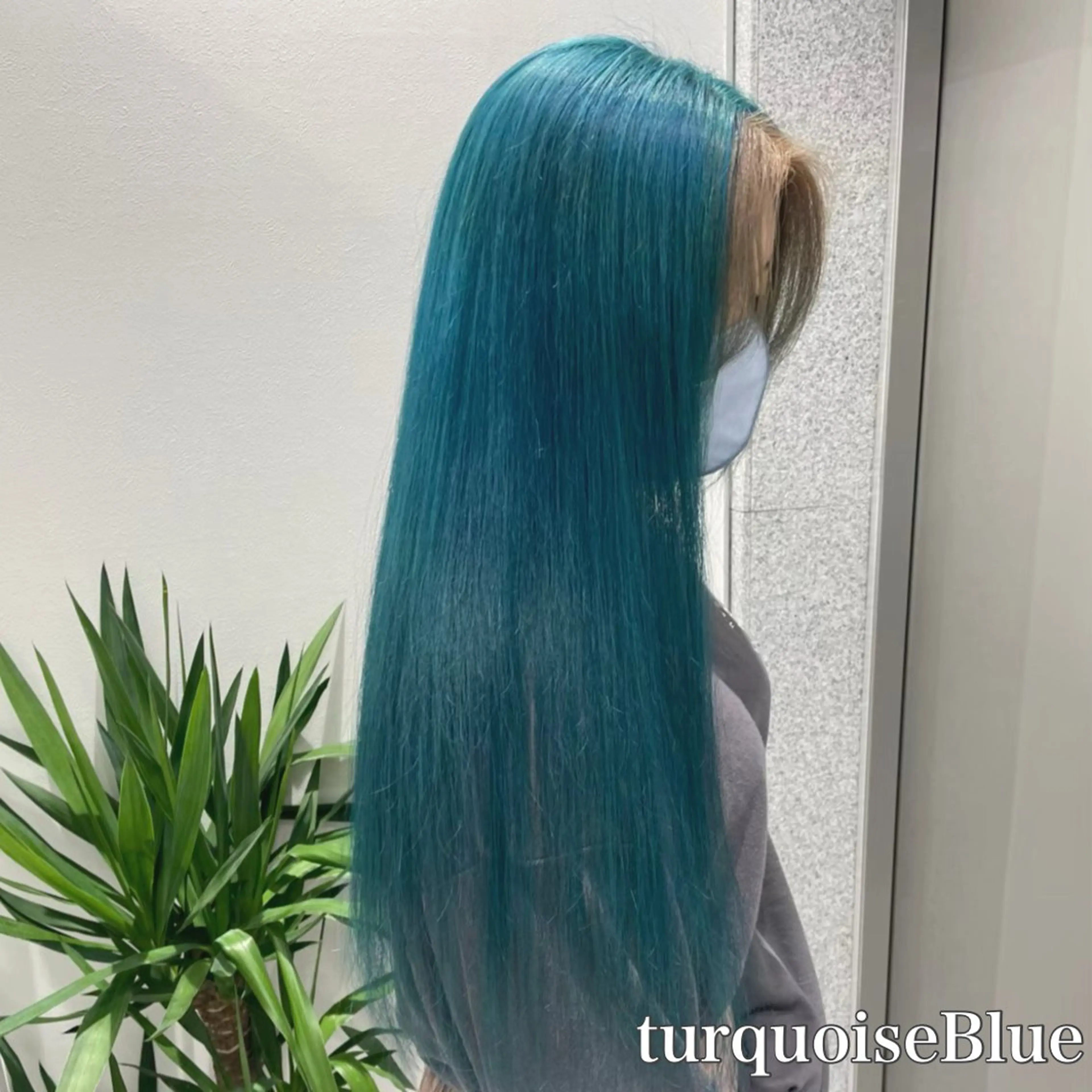 セミロング カラー ヘアアレンジ 🩵ダメージレス艶感 ハイトーン🩷のヘアスタイル