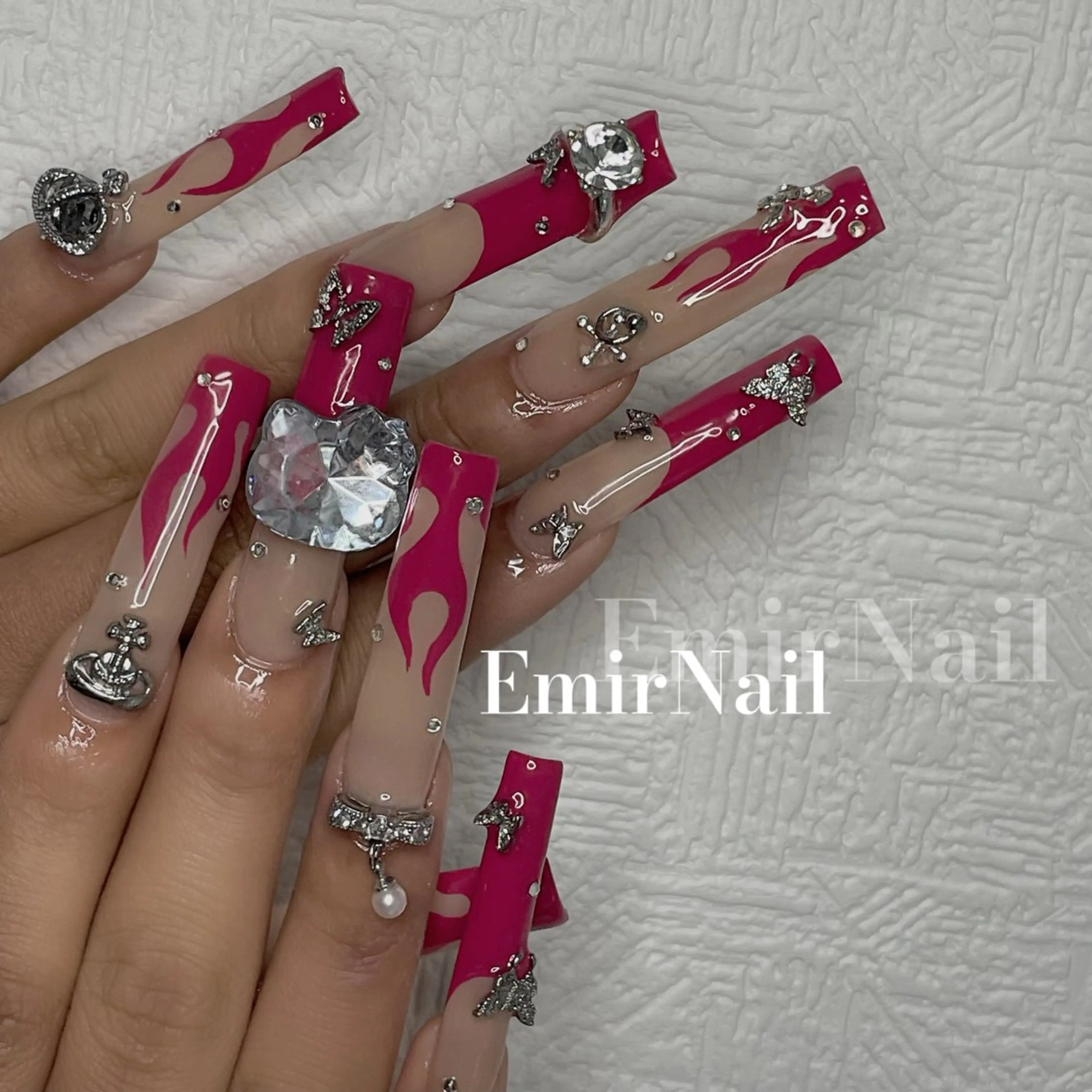 ネイル Emir Nailのネイルデザイン