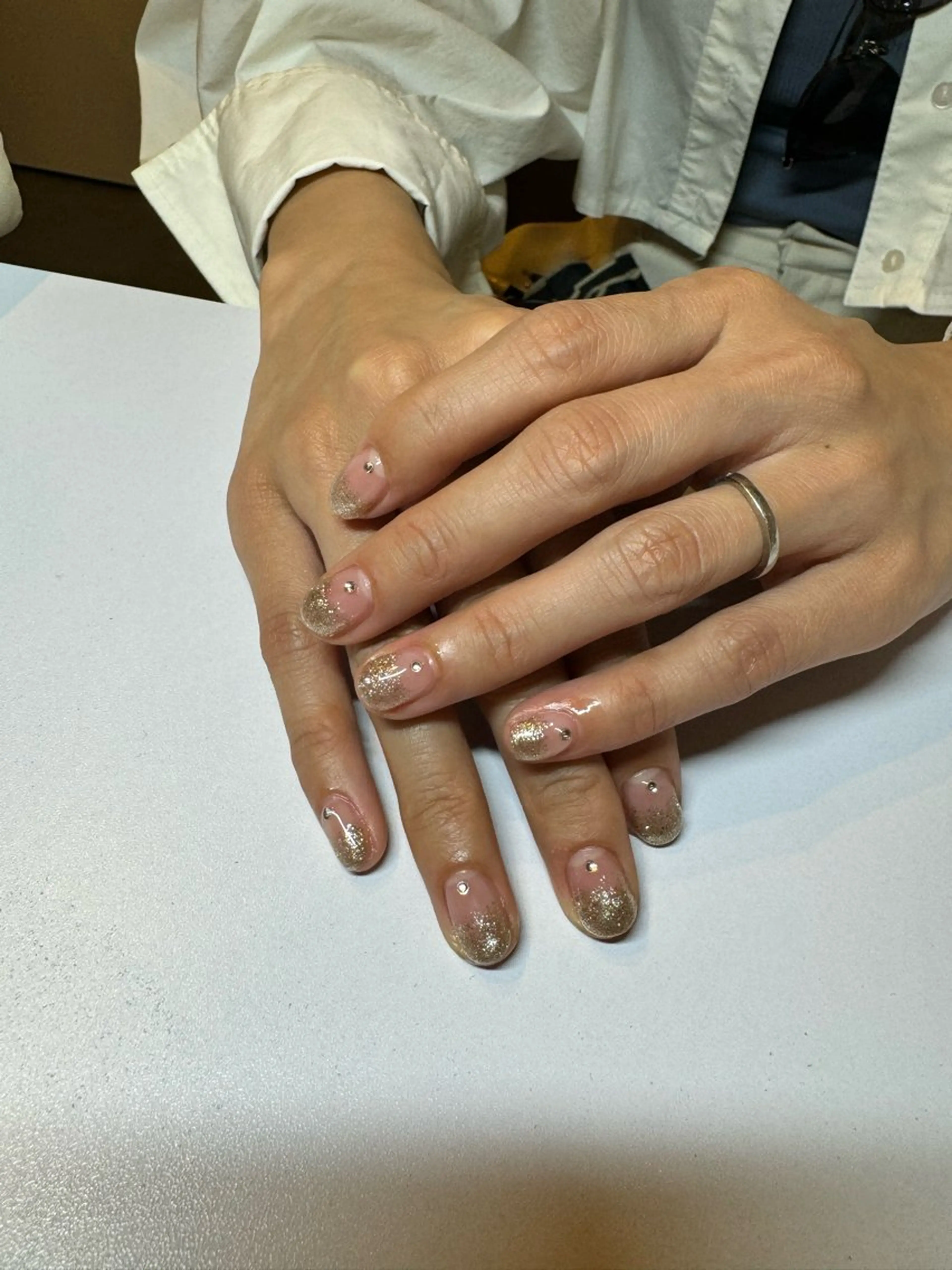 ネイル ハンドネイル 濱岡 咲のネイルデザイン