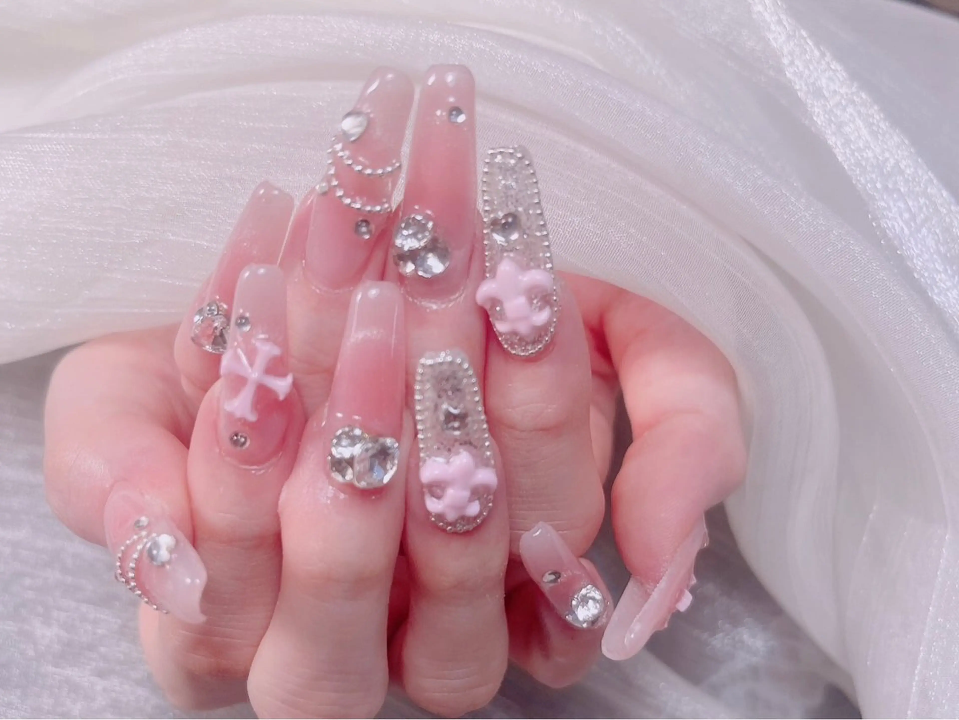 ネイル ハンドネイル Kari ネイルサロンのネイルデザイン