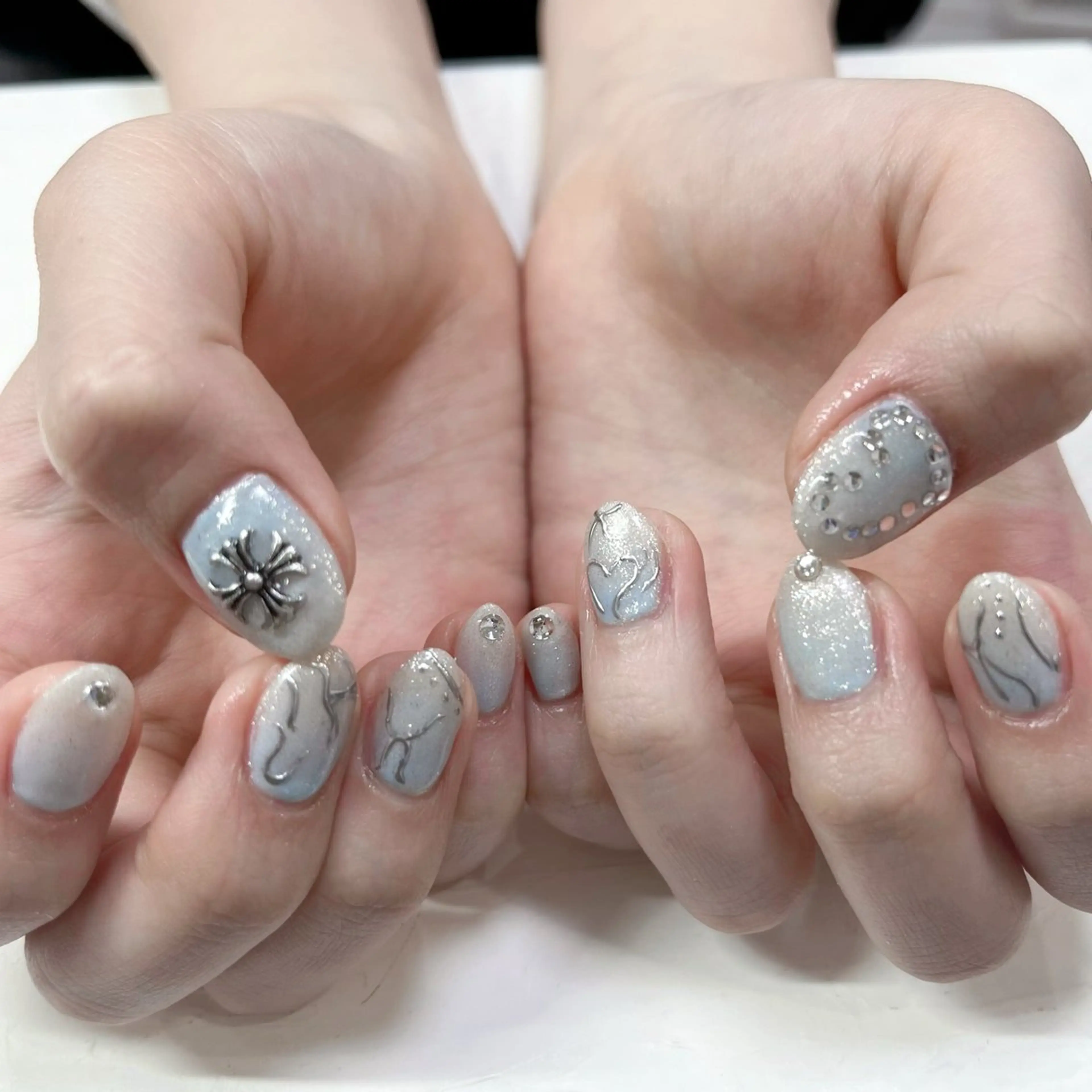 ネイル ハンドネイル Maya 🧊🫧‪のネイルデザイン