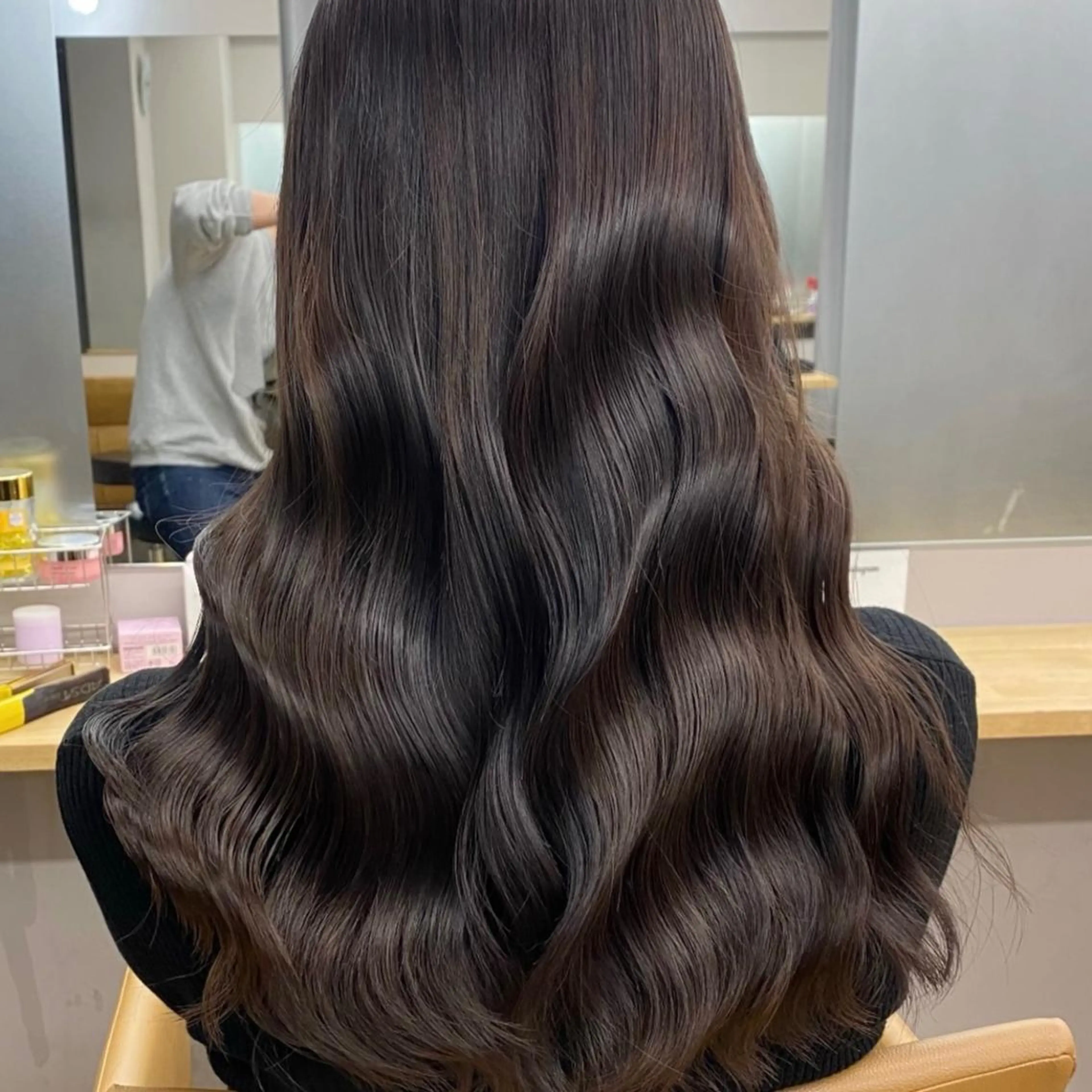 セミロング カラー イルミナカラー トリートメント ヘアカラー トリートメント ヘアセット wehlen【ヴェーレン】所属・プル艶職人/ にしものヘアスタイル