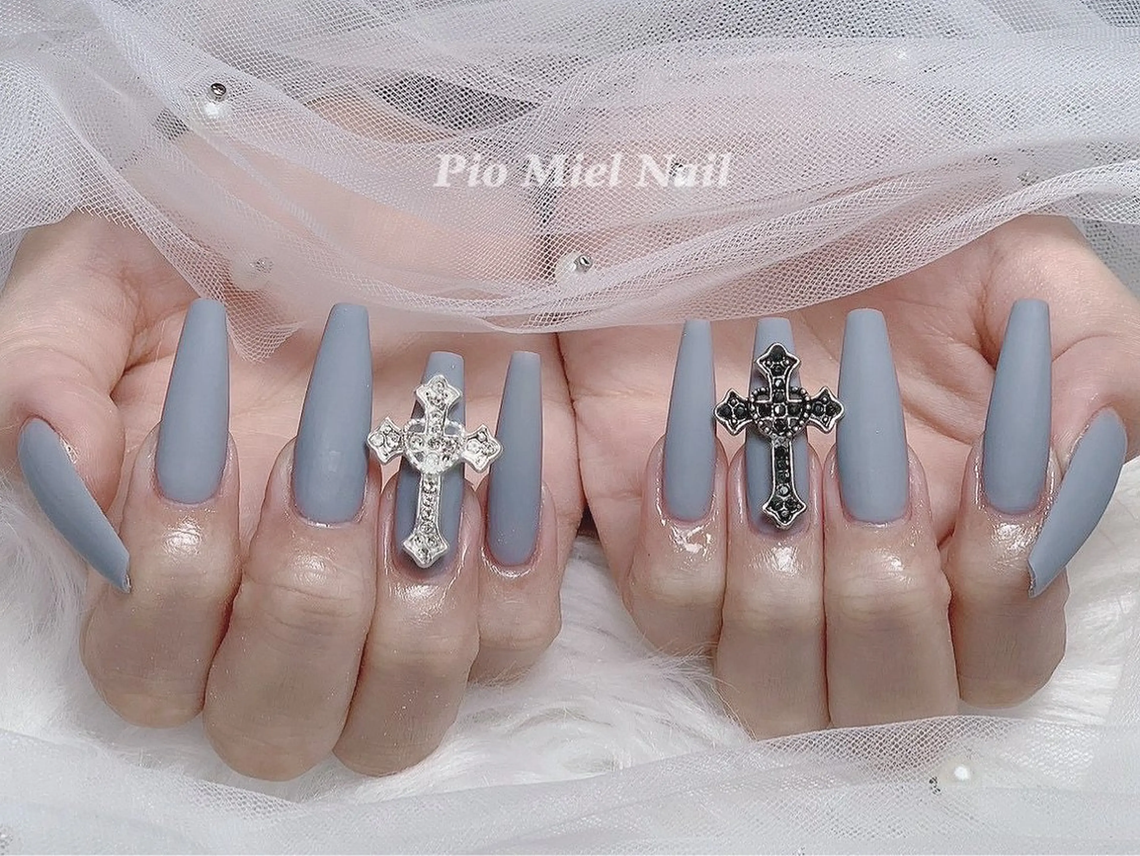 ネイル ハンドネイル HANA 長さだしのネイルデザイン