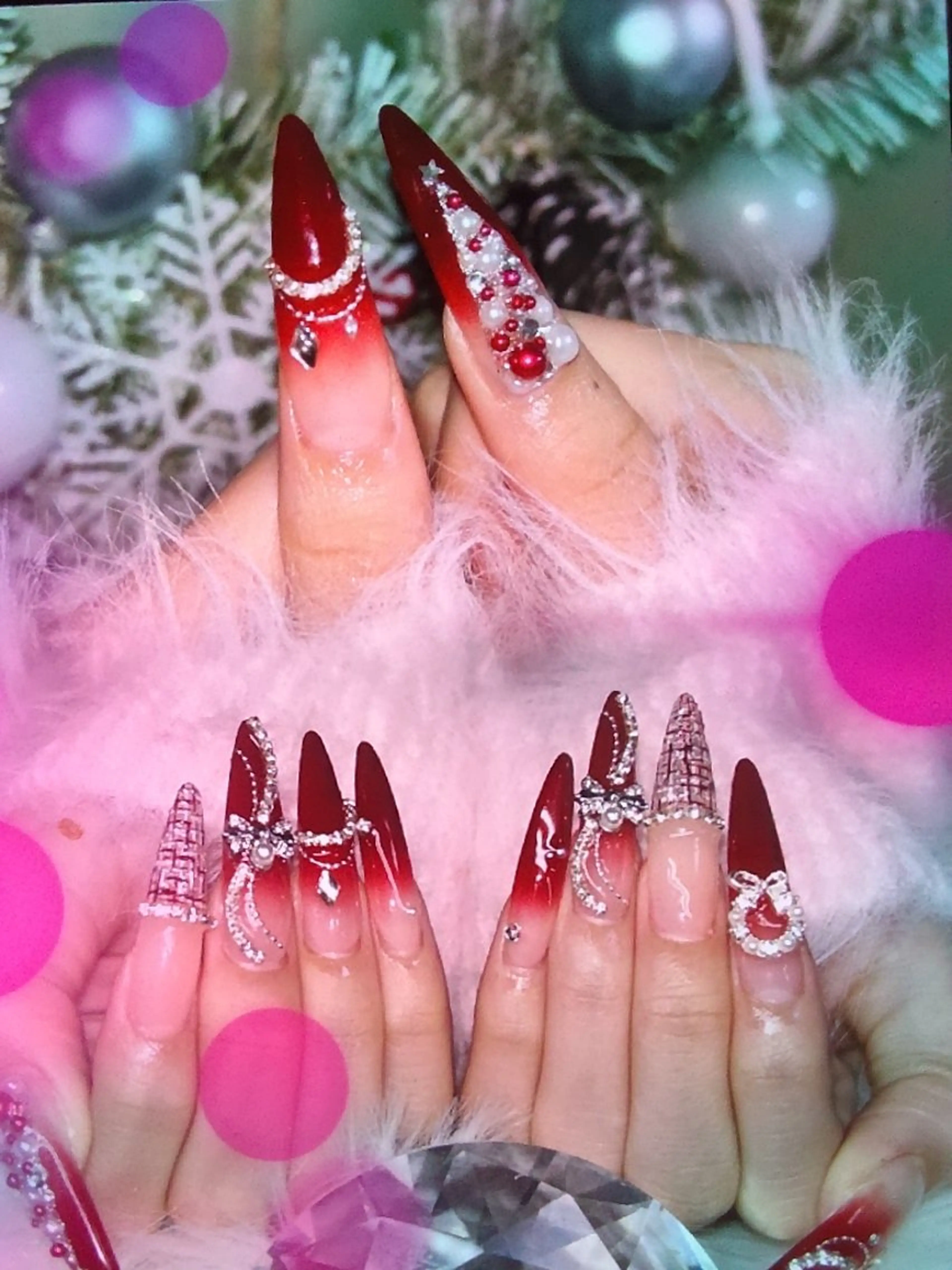 ネイル 長さ出し キラキラネイル ロングネイル 持ち込み 冬ネイル ハンドネイル Smile nails92のネイルデザイン