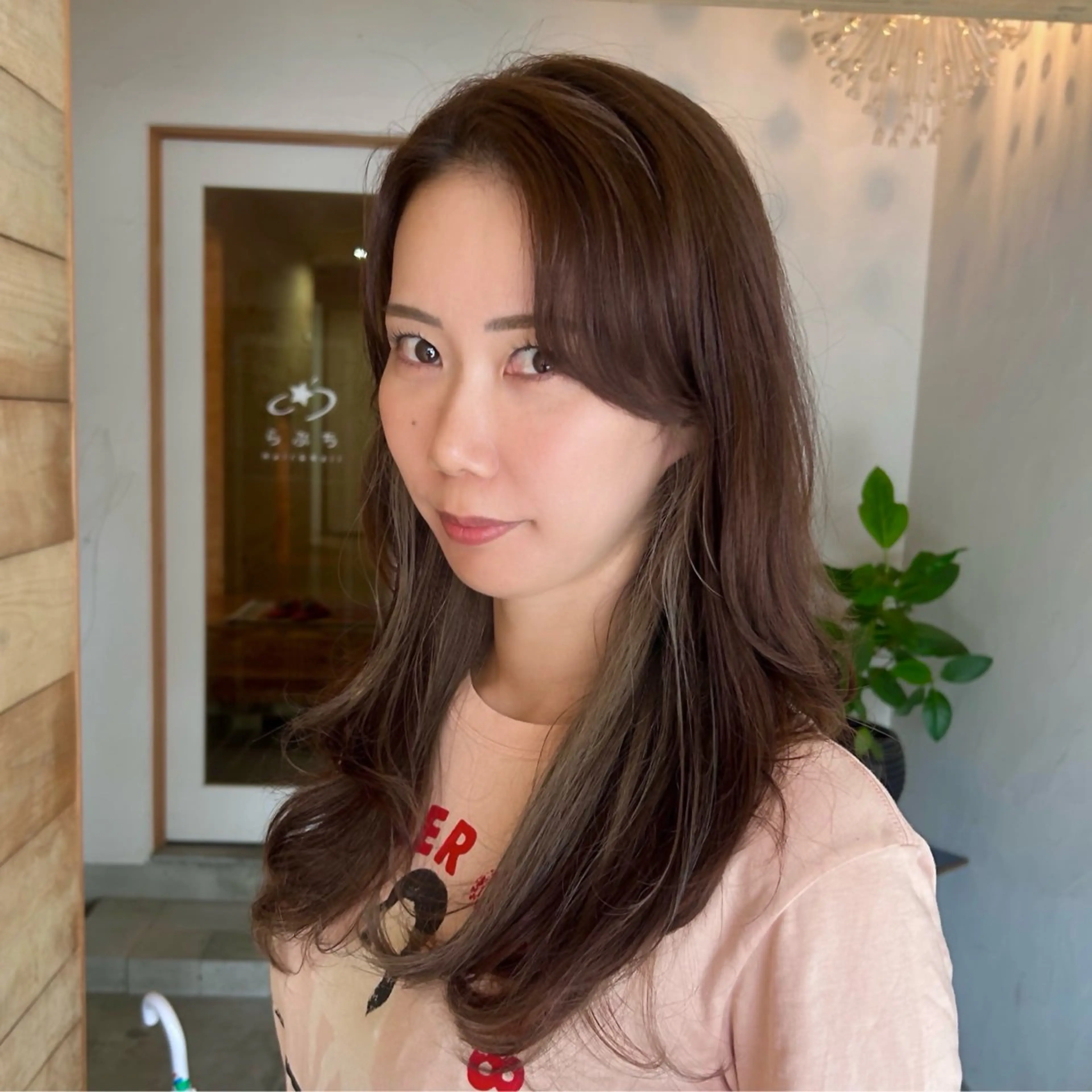 ロング カラー ヘアアレンジ ベージュカラー インナーカラー 矢場町/8時-22時 JILLSTUDIOのヘアスタイル