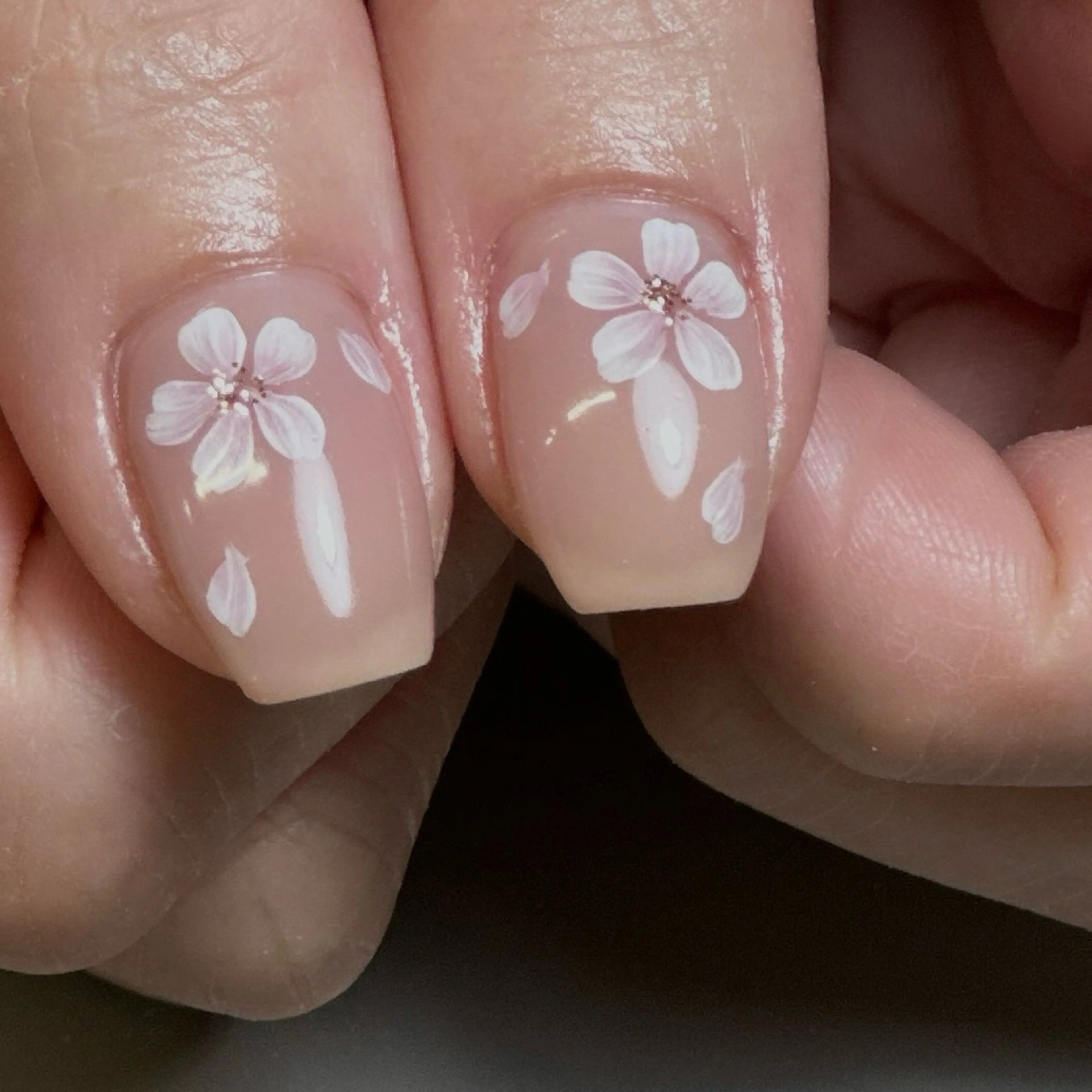 ネイル 桜ネイル ハンドネイル salon mowa所属・mowa 🌿‬ kanaのネイルデザイン