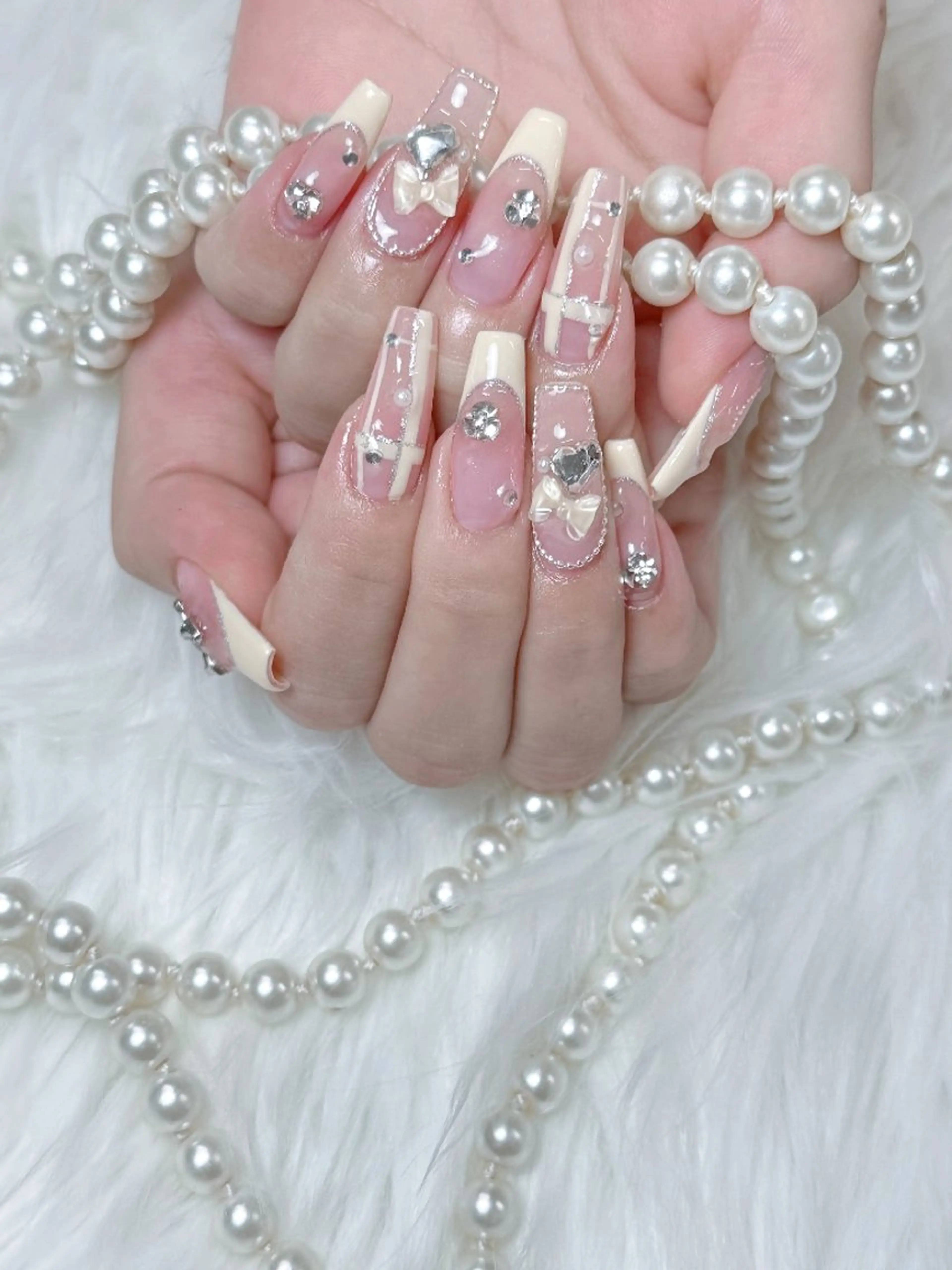 ネイル ENsalon AKIRAのネイルデザイン