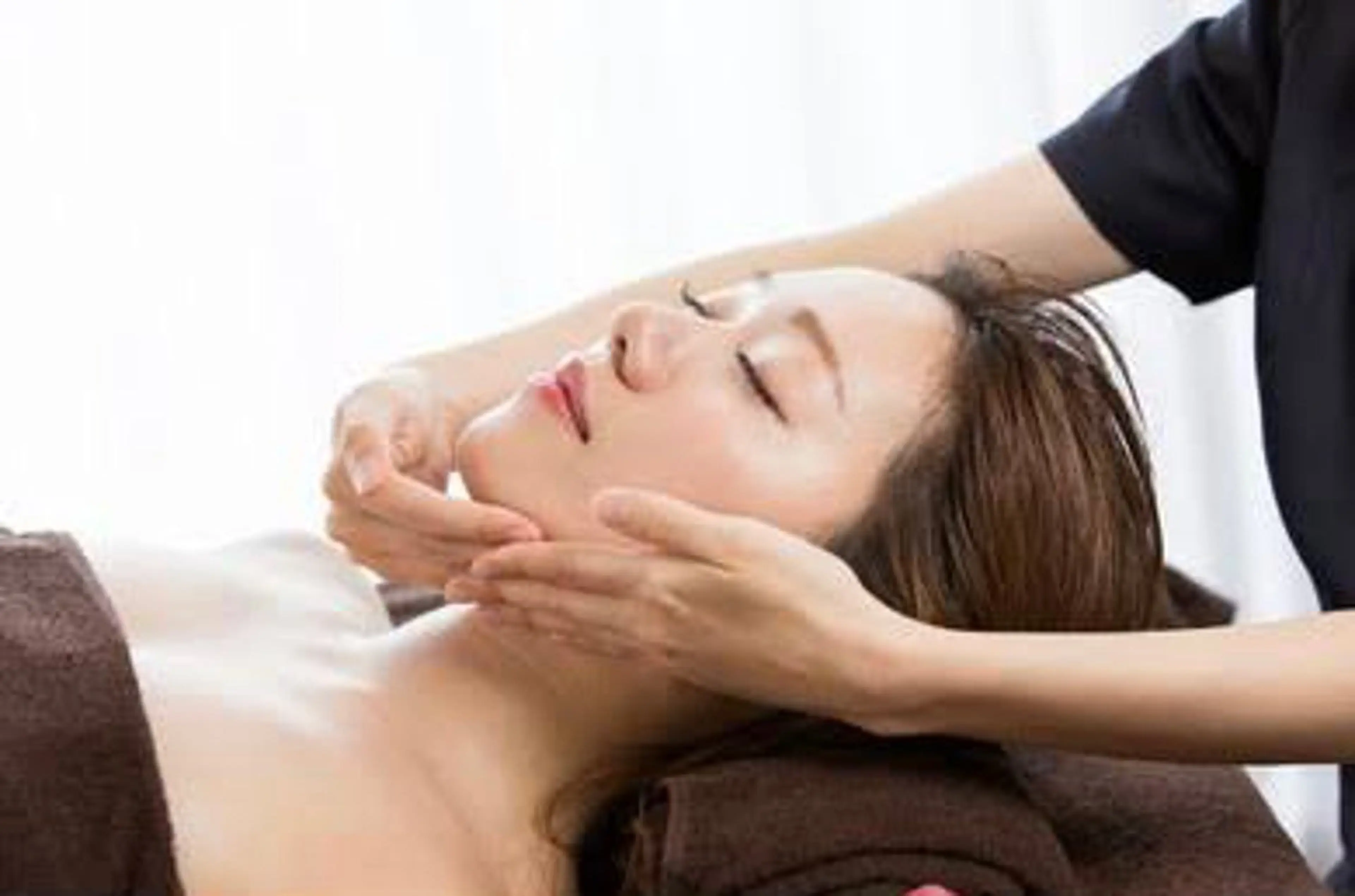 《小顔矯正》カッサと矯正で最強小顔✨応援📣口コミ✏️お得にフェイスメンテナンス🙌🏻❤️の写真