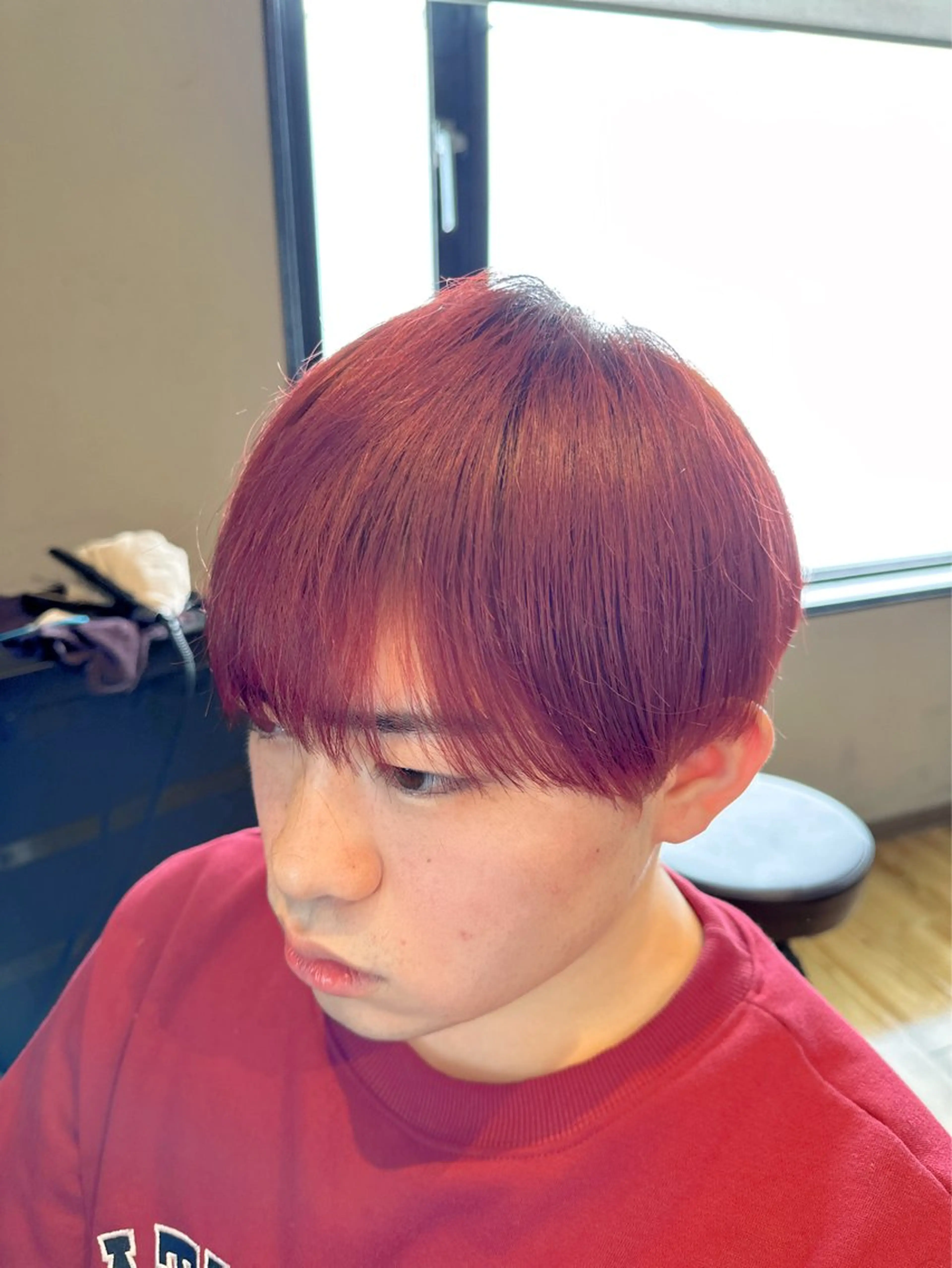 カラー メンズ レッドカラー カット ヘアカラー arika オケシ　リョウダイのヘアスタイル