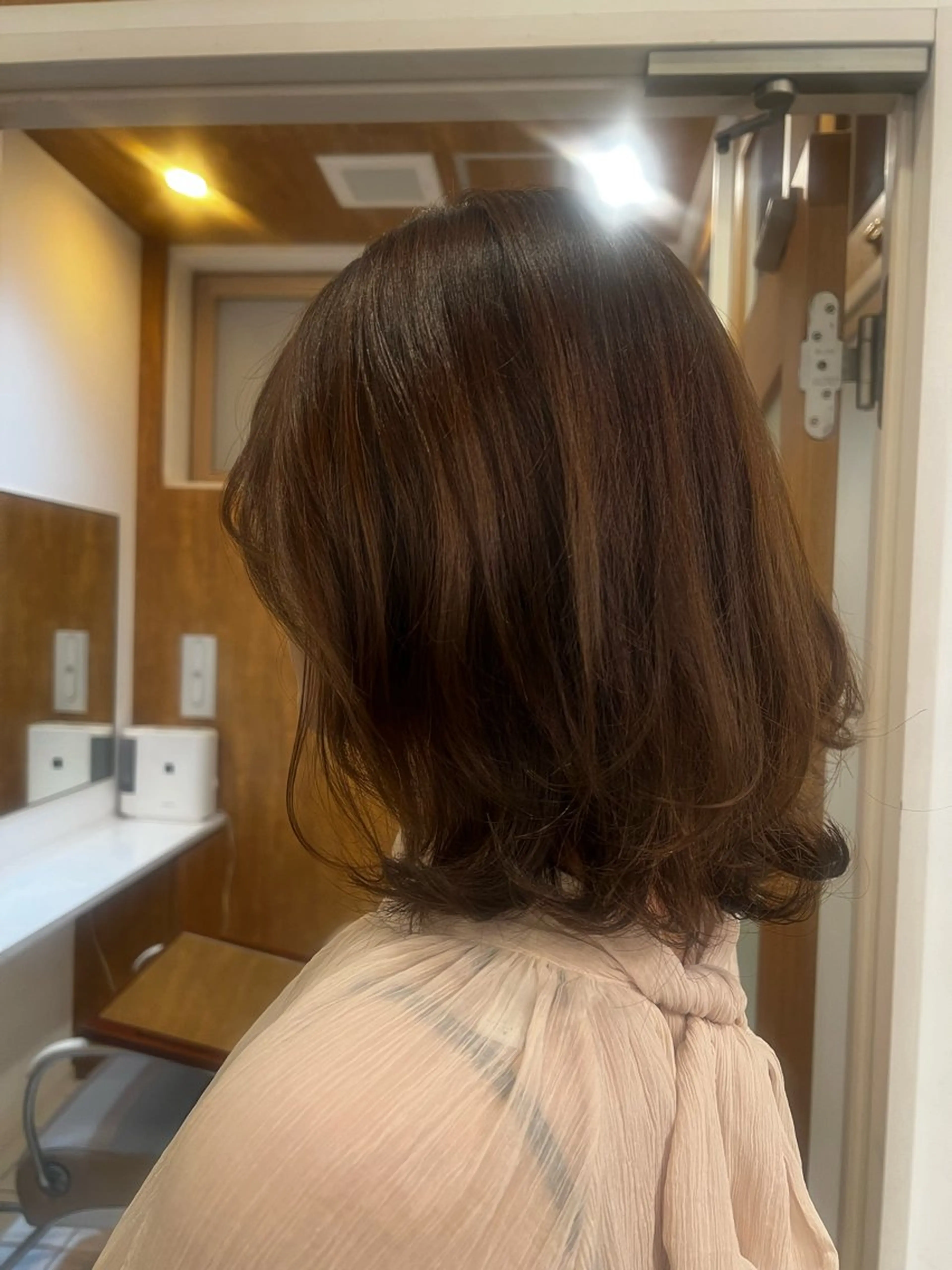 ミディアム カラー ヘアカラー トーンアップ🦢 ユメのヘアスタイル
