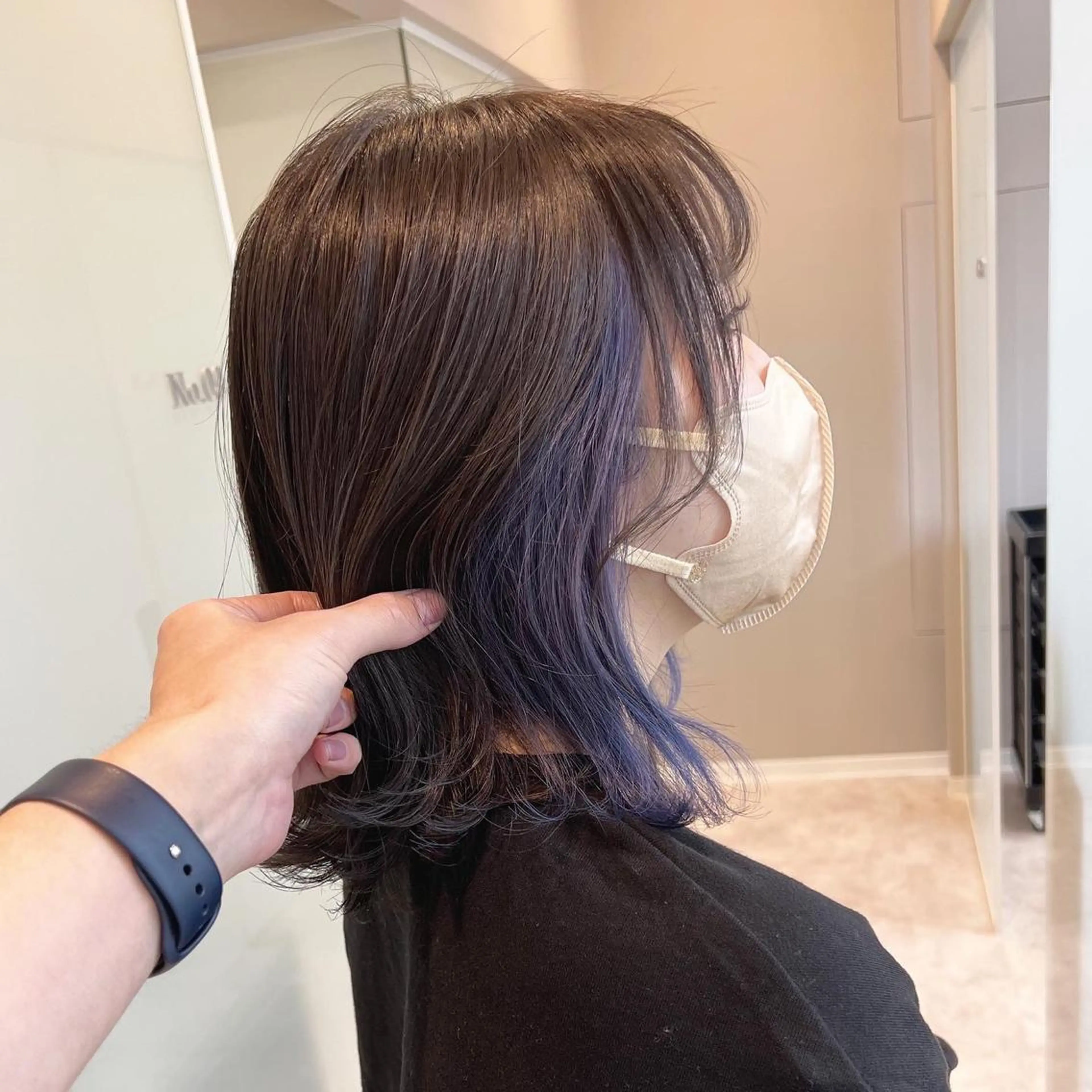 ミディアム くびれヘア カット ヘアカラー トリートメント 平尾 拓也のヘアスタイル