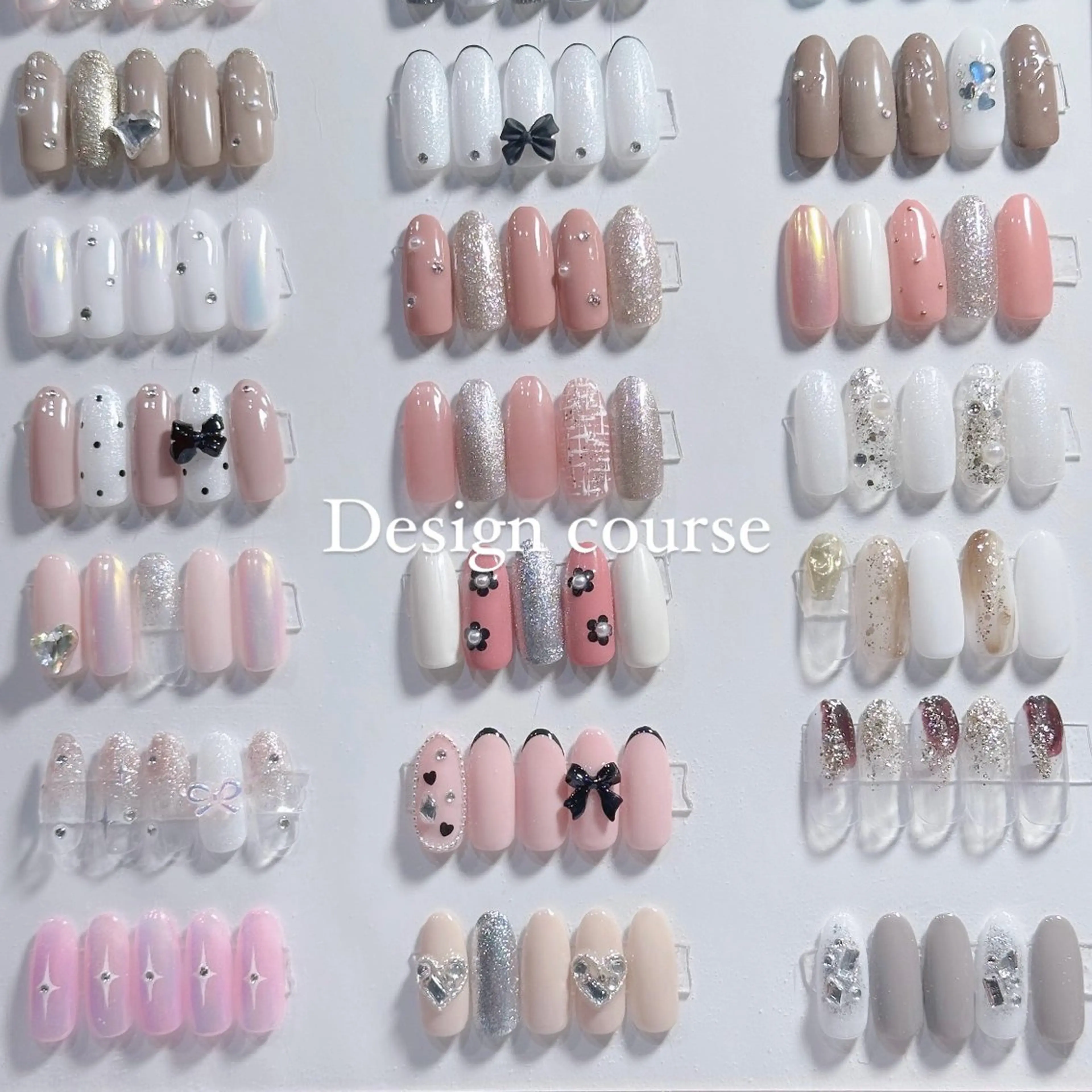 ネイル EmaNail豊中 🎀SANAのネイルデザイン