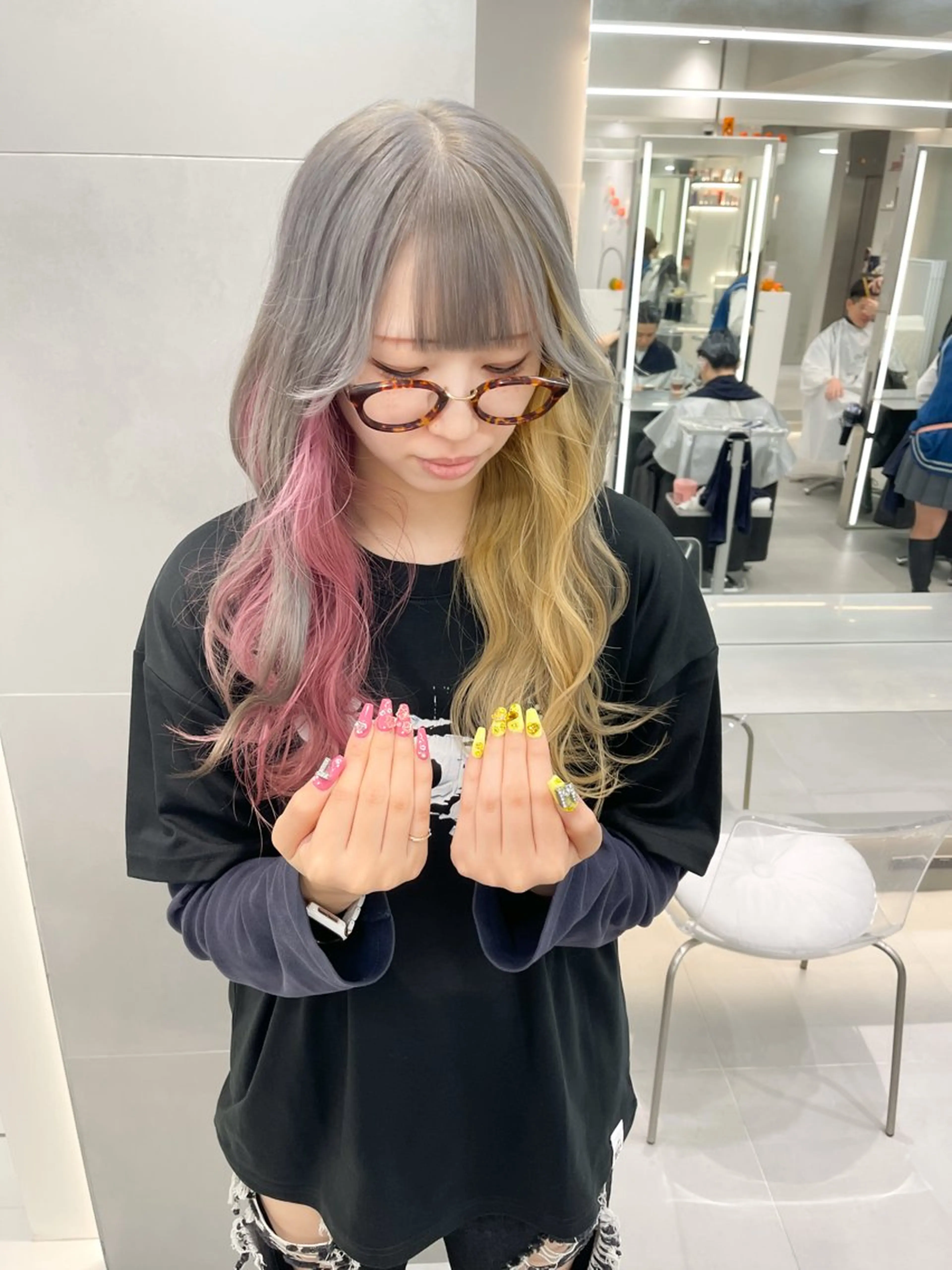 ロング カラー デザインカラー インナーカラー ヘアカラー トリートメント トリートメント /カラー/NAOKIのヘアスタイル