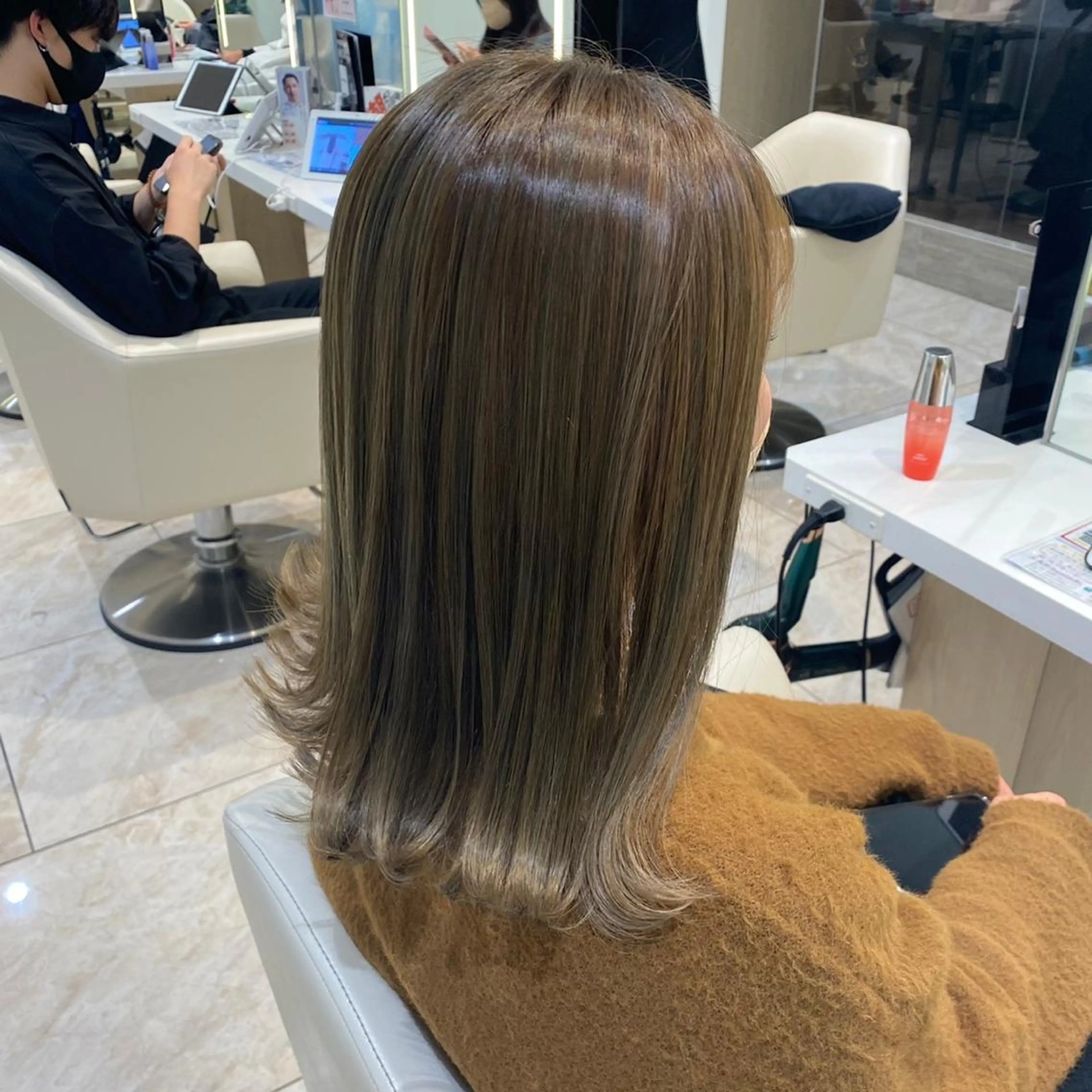 セミロング カラー 艶髪/ヘッドスパ/ メンズカット/りちかのヘアスタイル