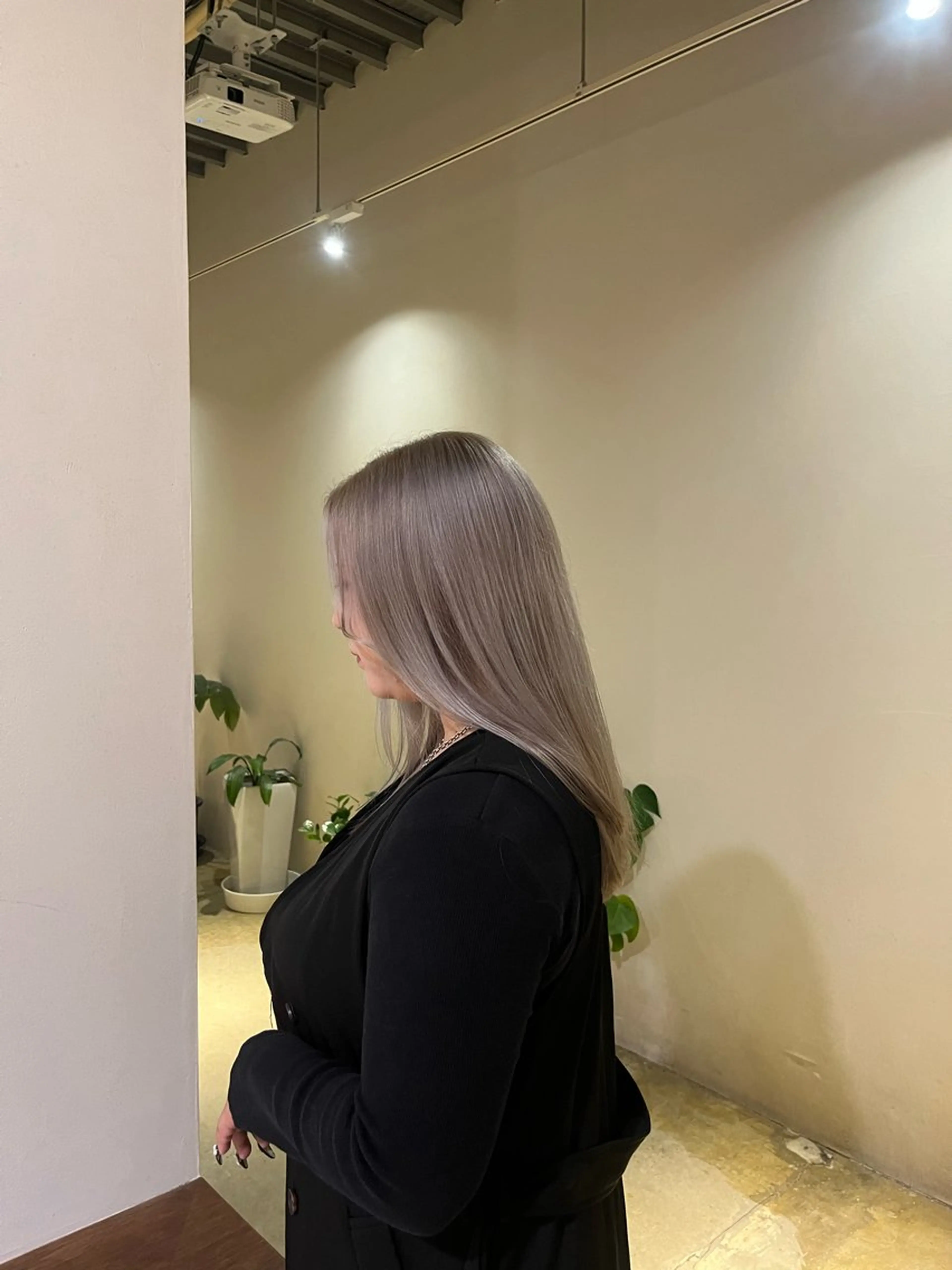 ロング カラー ヘアアレンジ みわ/博多 ブリーチ/メンズヘアのヘアスタイル