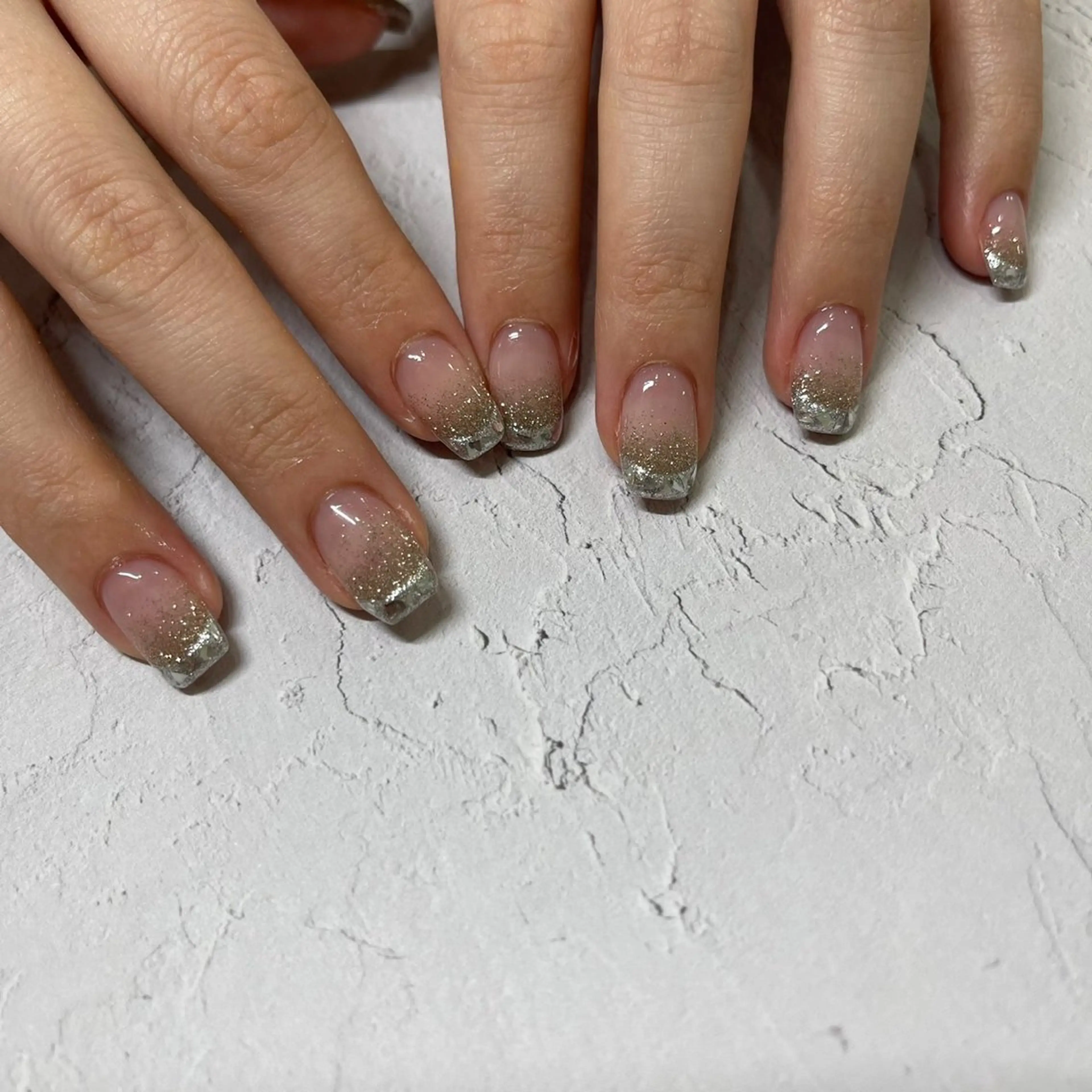 ネイル PEEKABOO京橋 EYE&NAILのマツエク・マツパデザイン