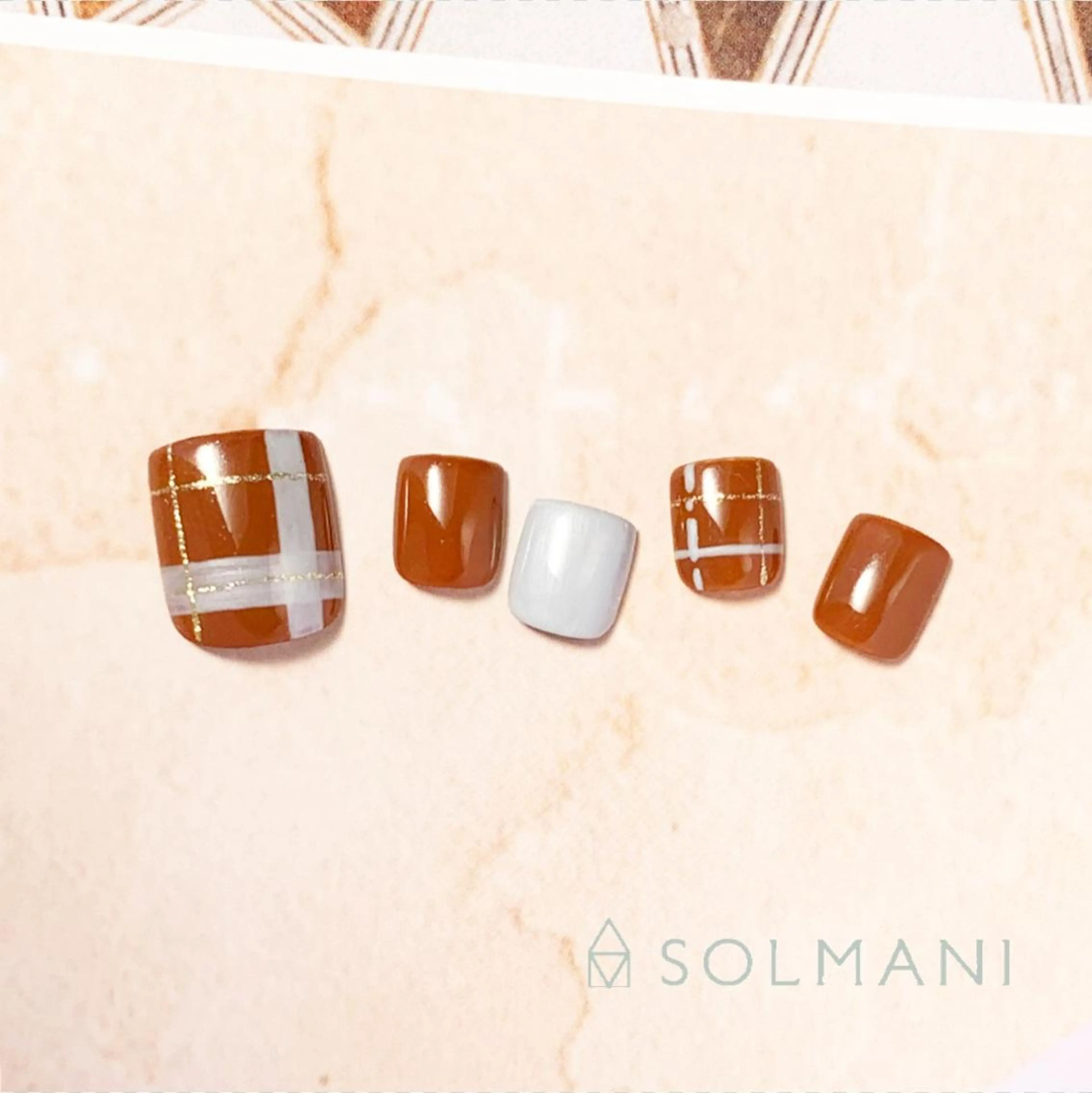 ネイル フットネイル SOLMANI 予約担当のネイルデザイン