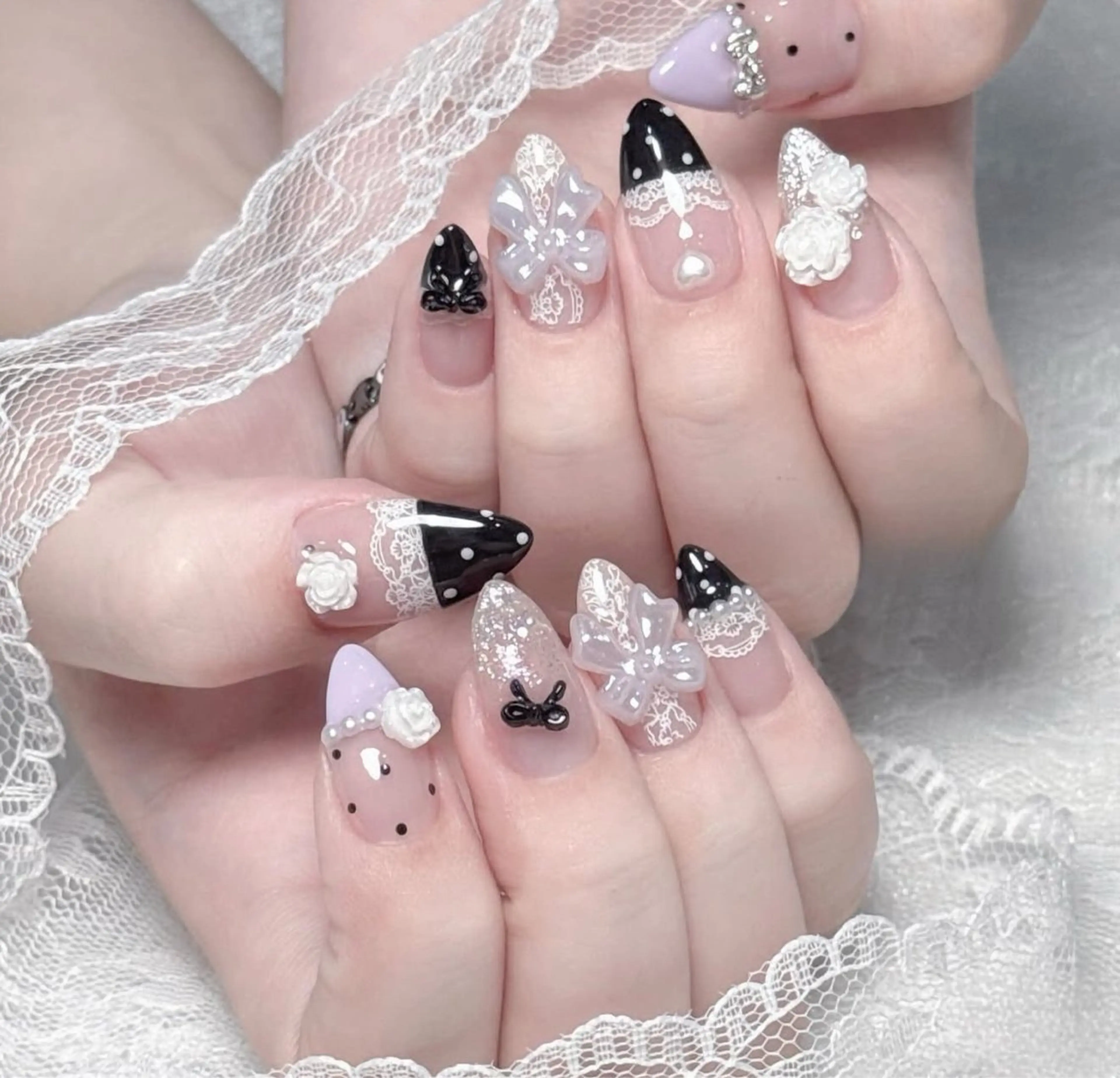 ネイル フラッシュネイル フレンチネイル グラデーション キラキラネイル 韓国ネイル Lina nail所属・Luna 池袋のネイルデザイン